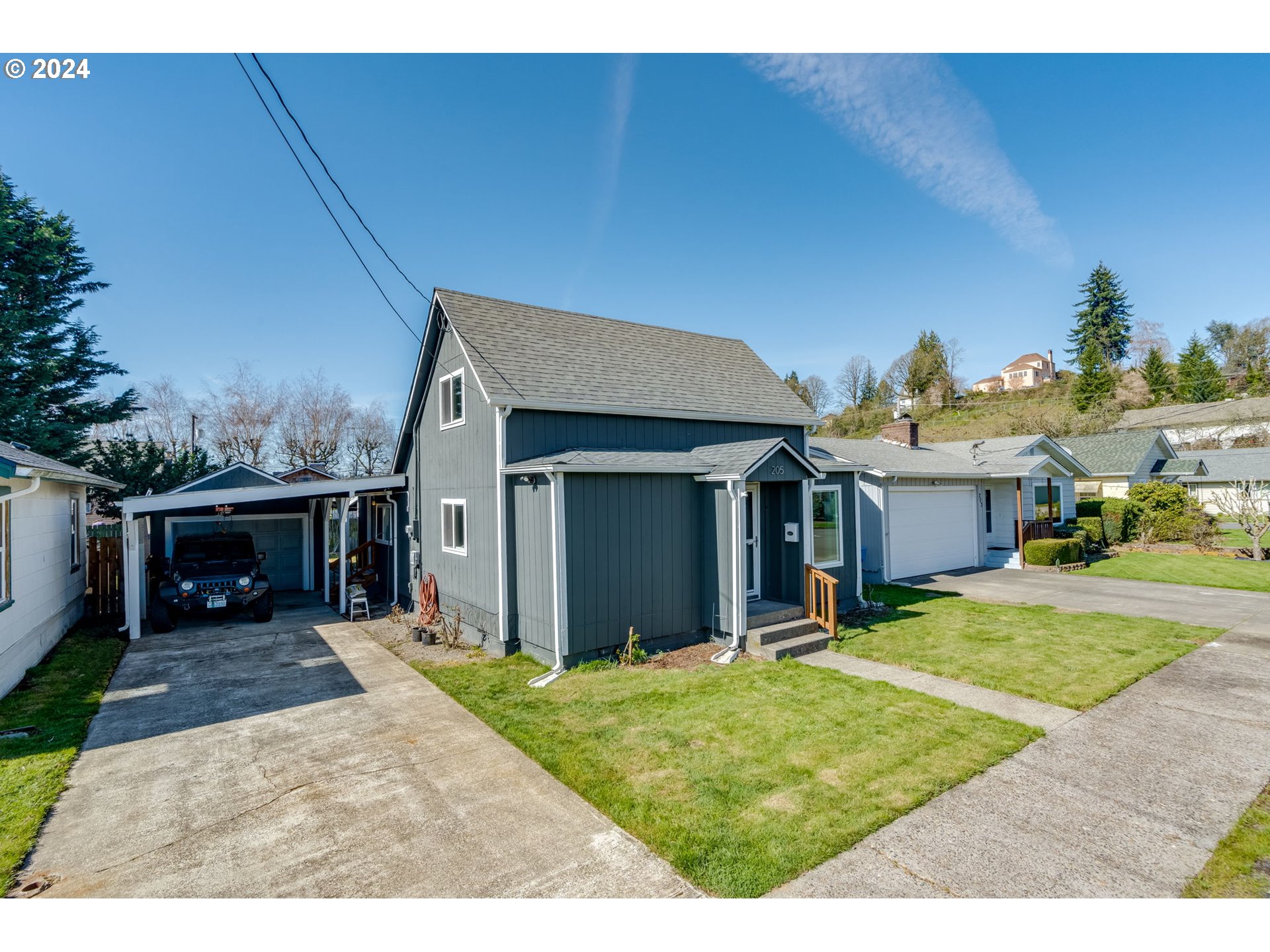 205 S 9TH AVE, Kelso, WA 