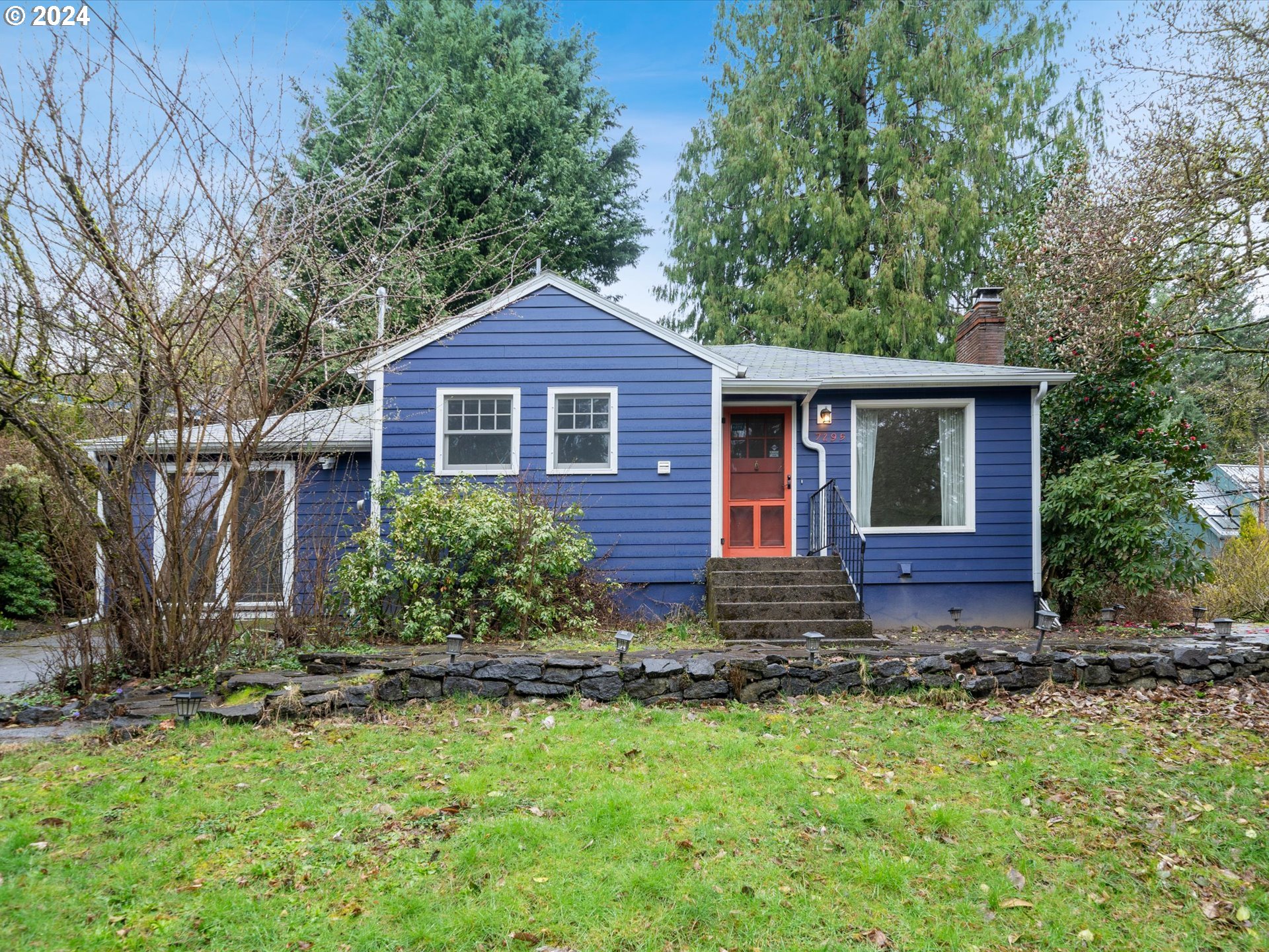 7295 SW CAPITOL HILL RD, Portland, OR 