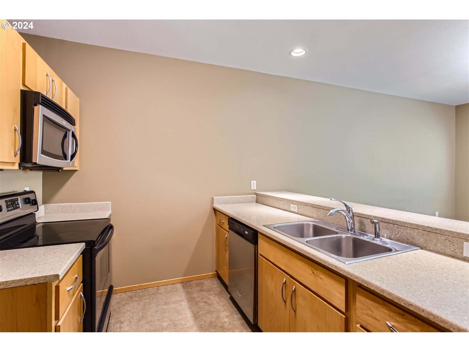 1125 NW 9TH AVE UNIT 209, Portland, OR, 97209