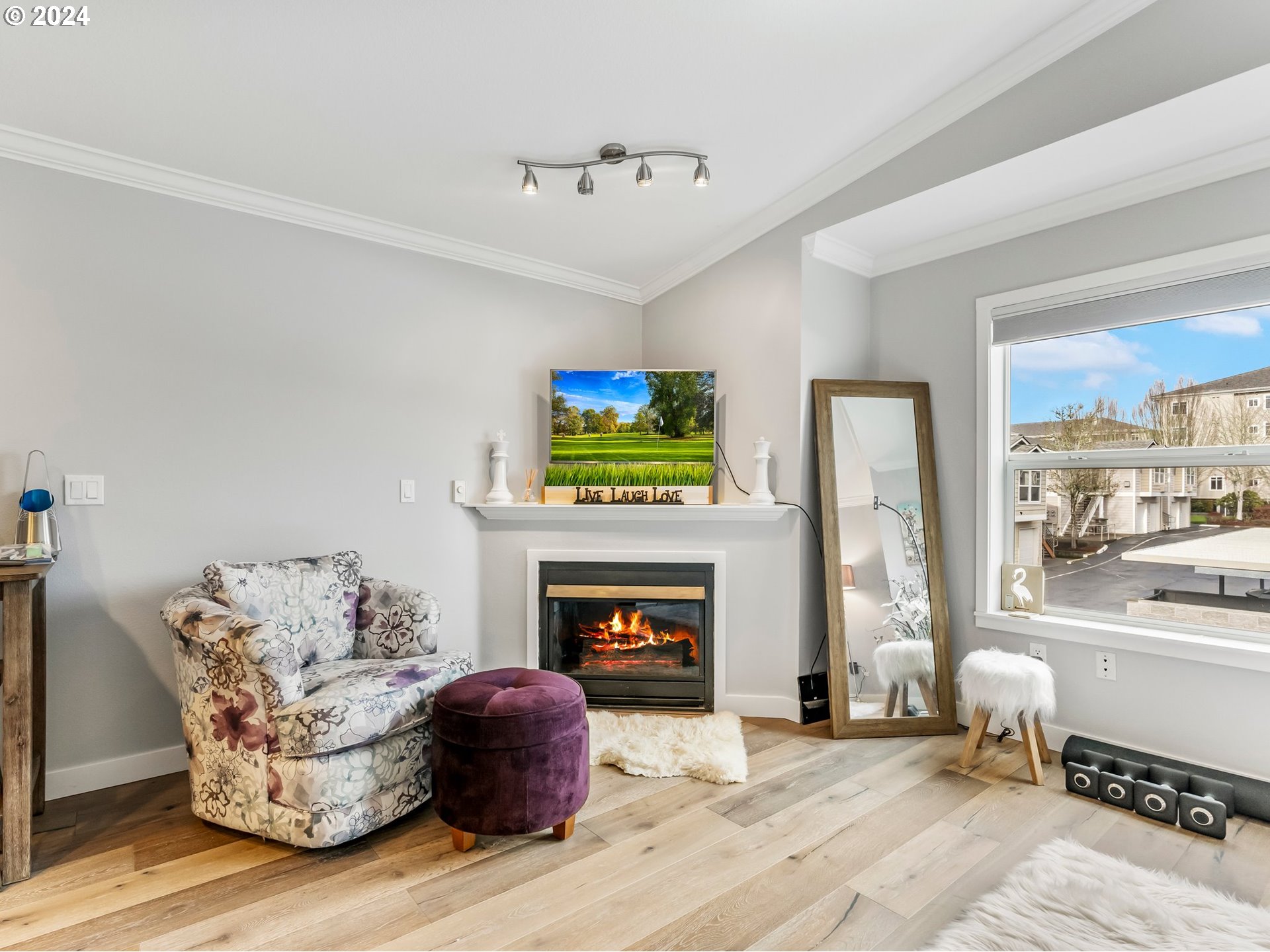 Photo #5: 24473585 Listing 