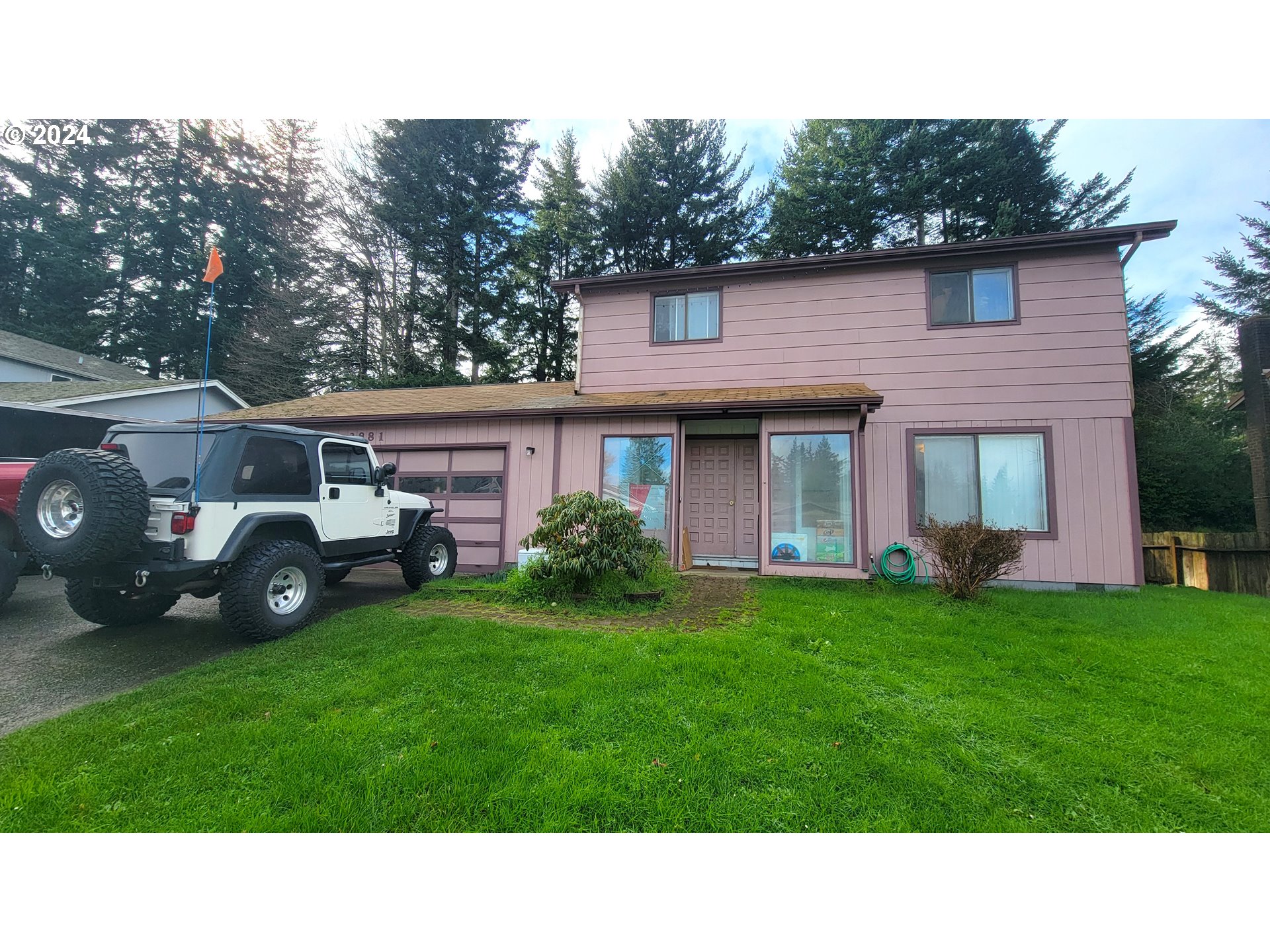 Photo of 3881 EDGEWOOD DR North Bend OR 97459