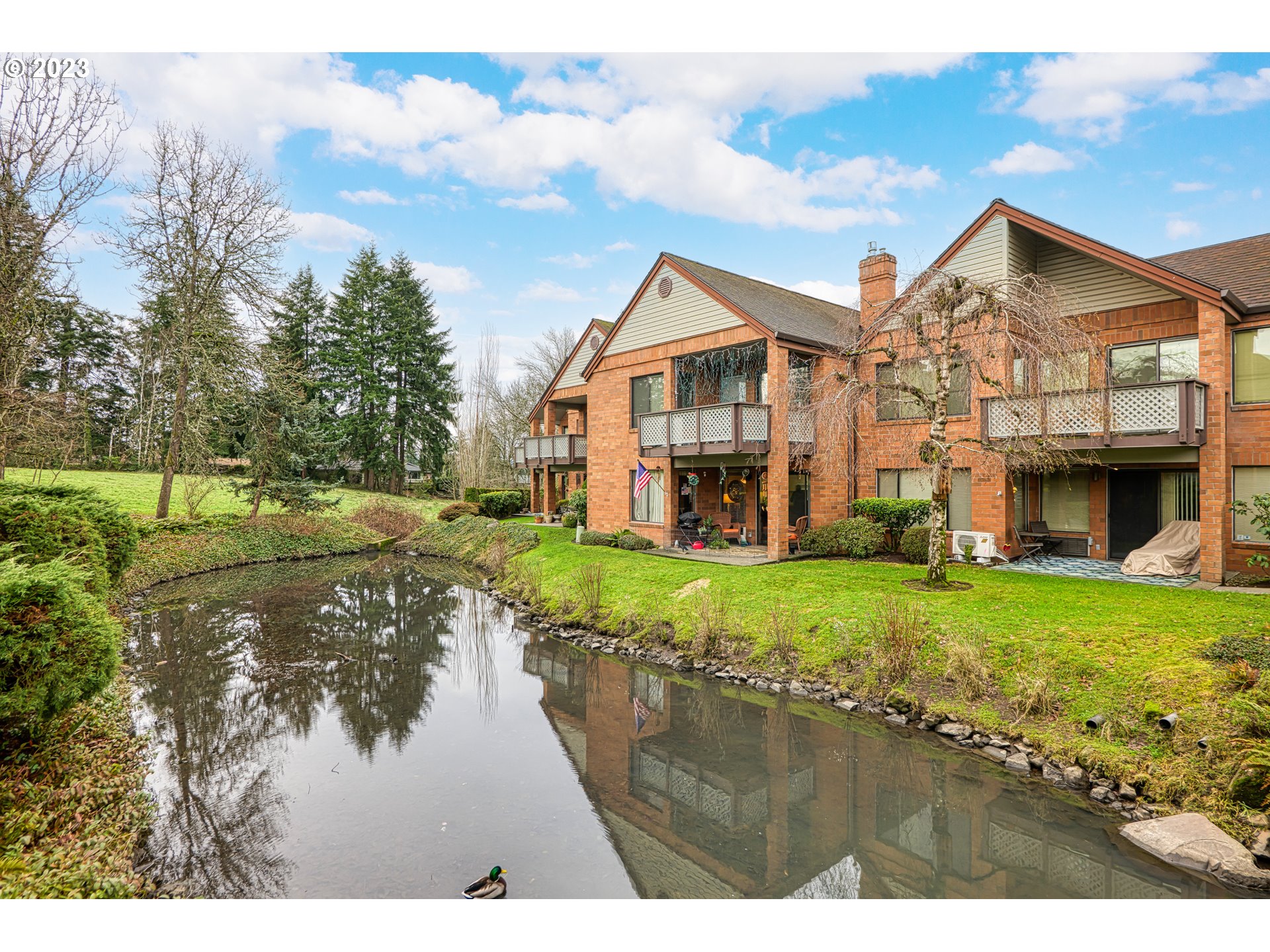 Photo #4: 24478510 Listing 