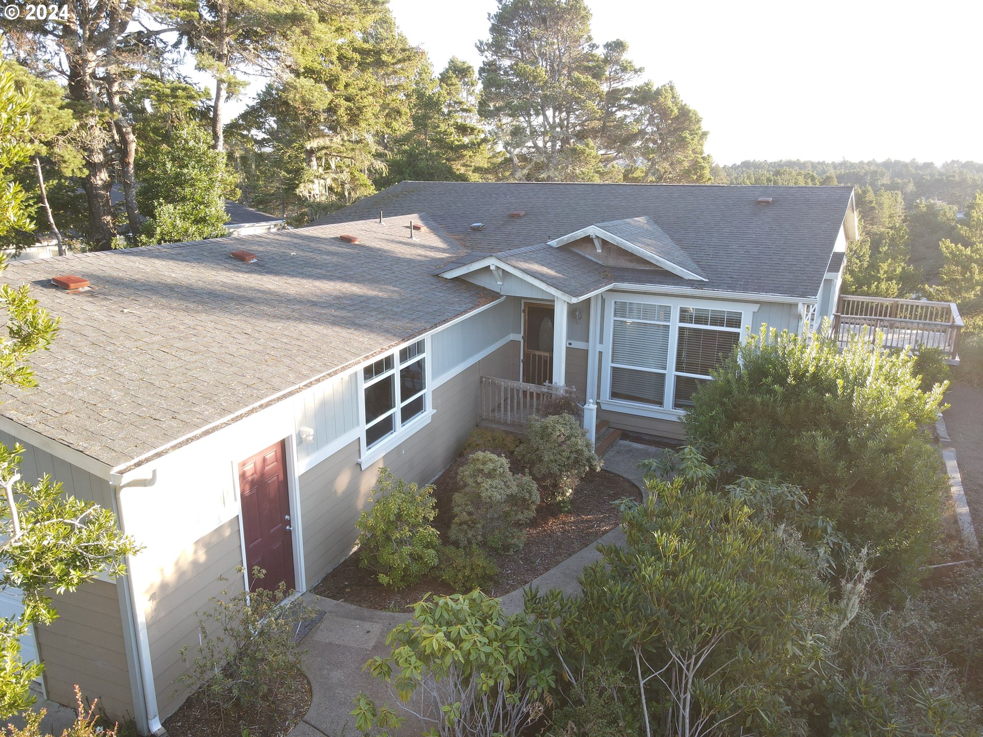 Photo of 1601 RHODODENDRON DR Florence OR 97439