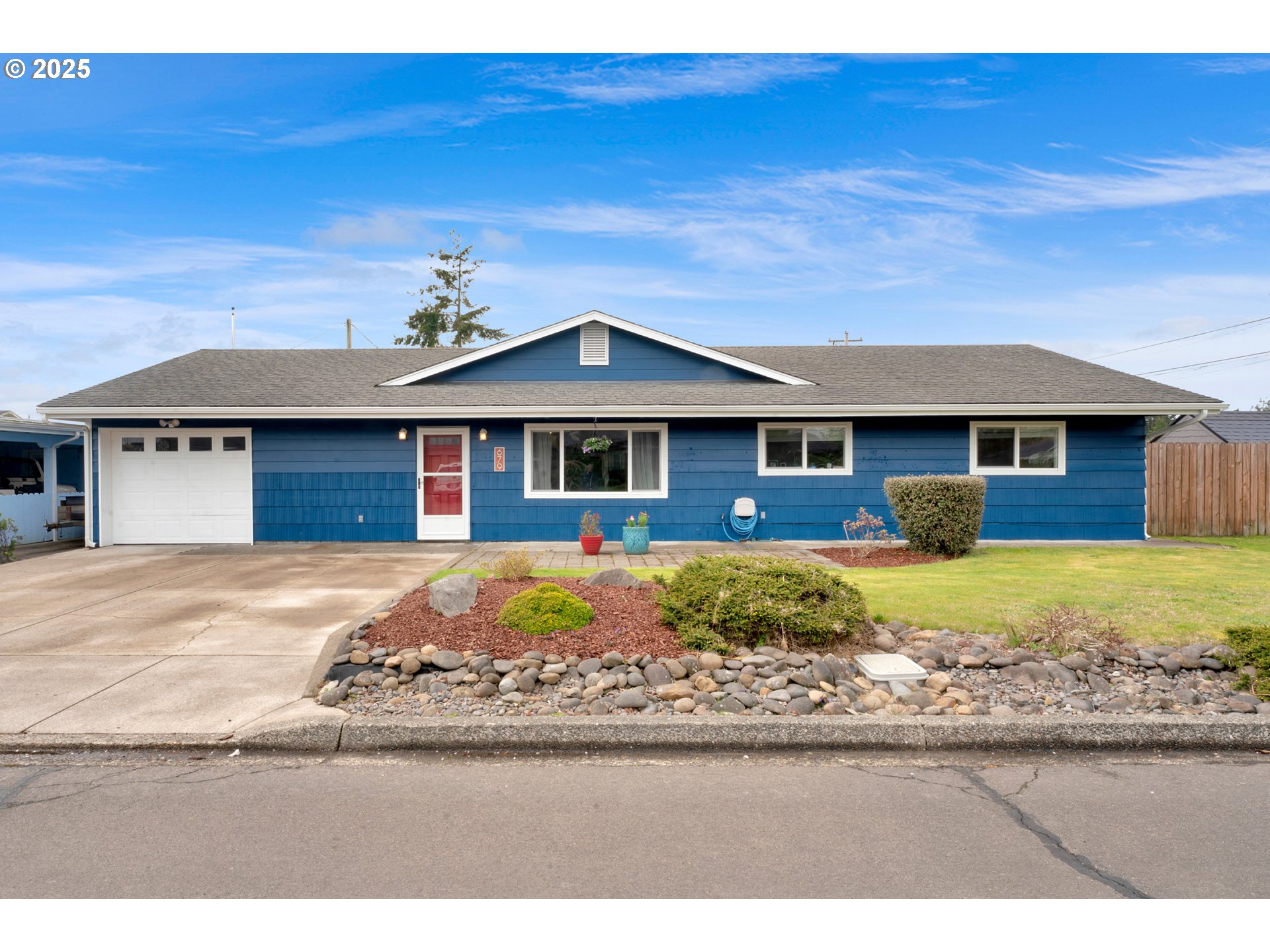 1495 8TH ST, Florence, OR, 97439
