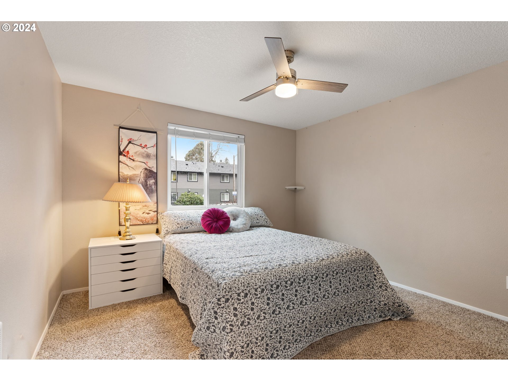 Photo #5: 24488196 Listing 