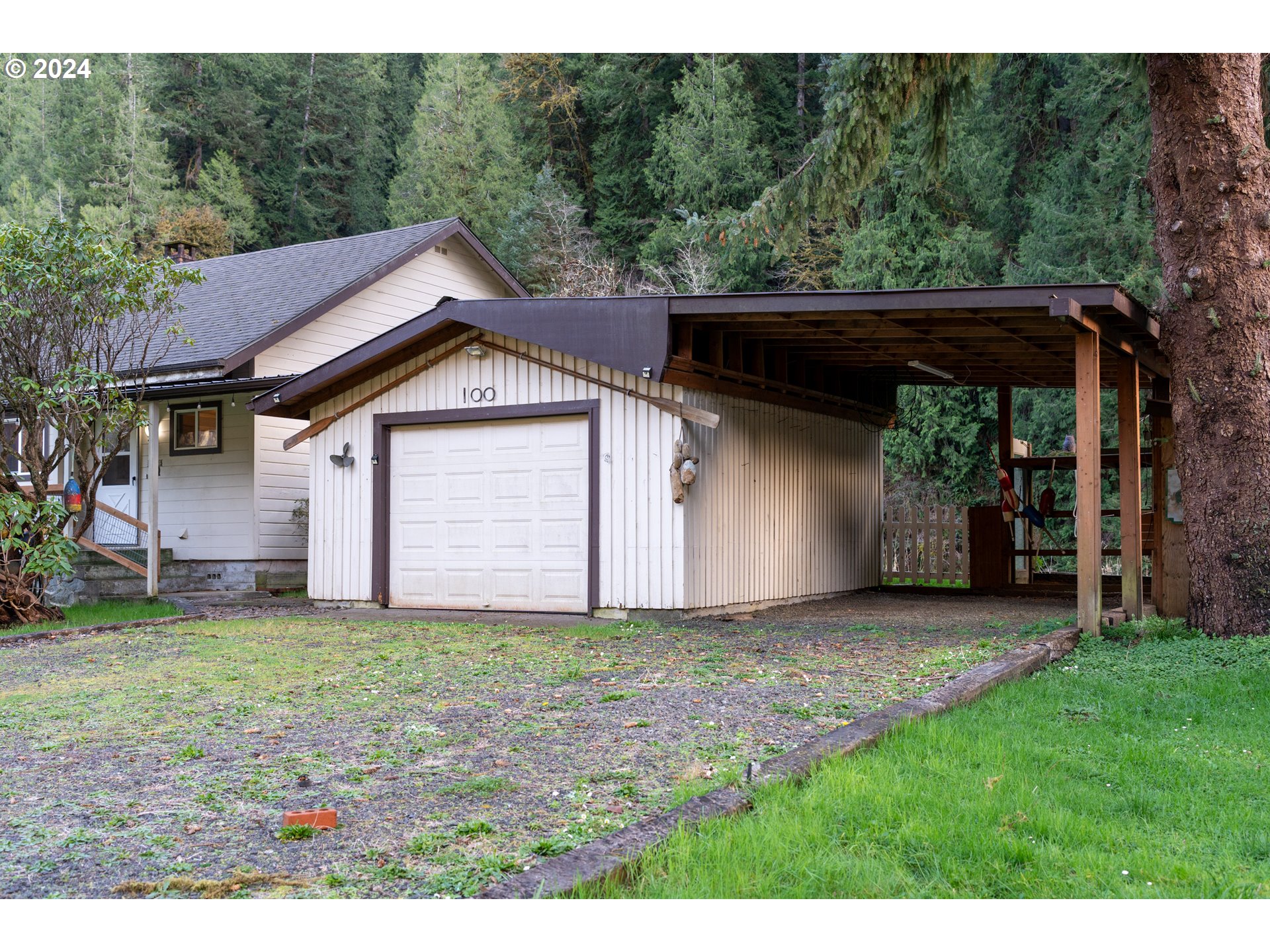 100 E LITTLE ALBANY LOOP, Waldport, OR 