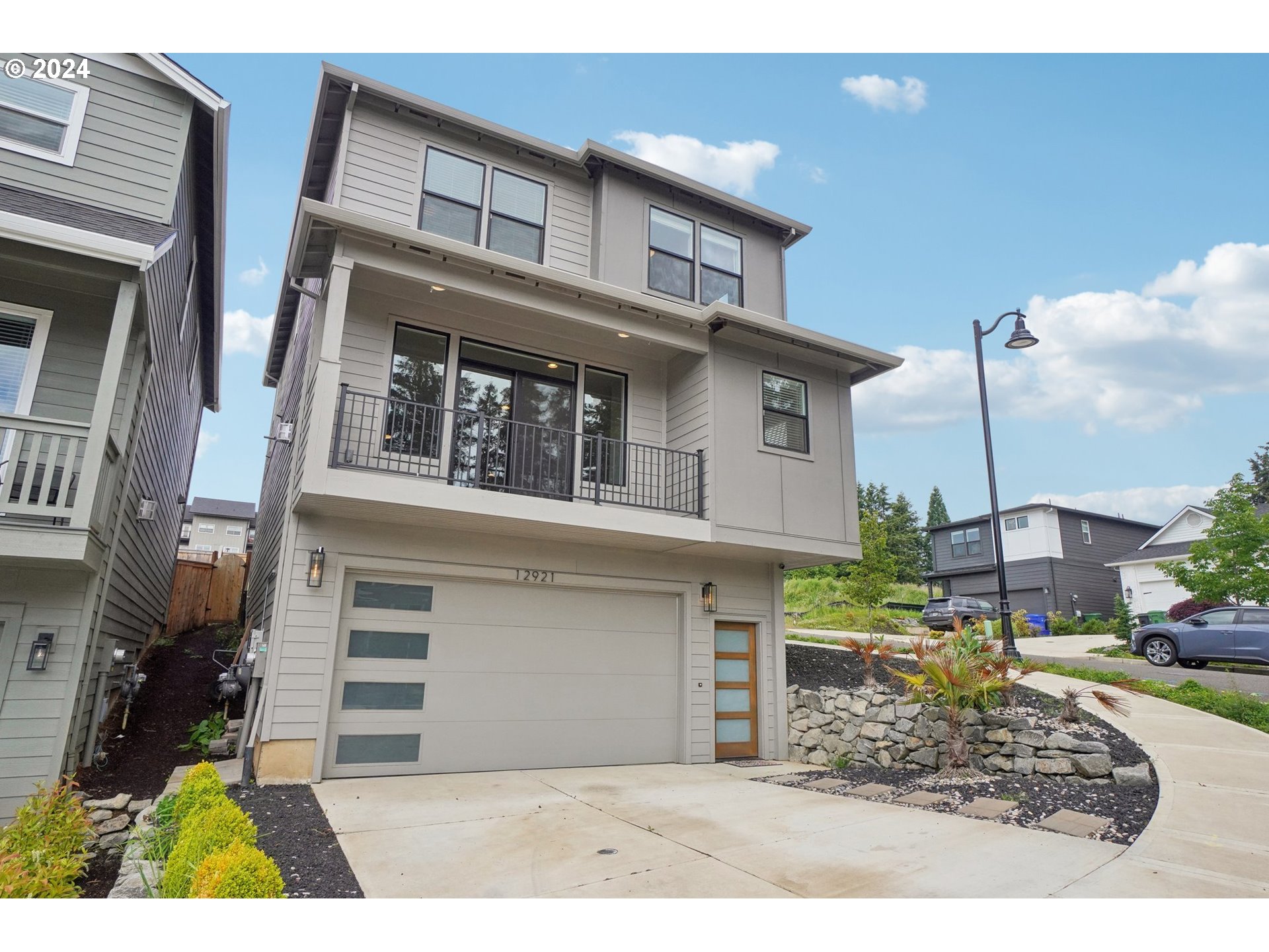 Photo of 12921 CREEKSIDE TER Happy Valley OR 97086