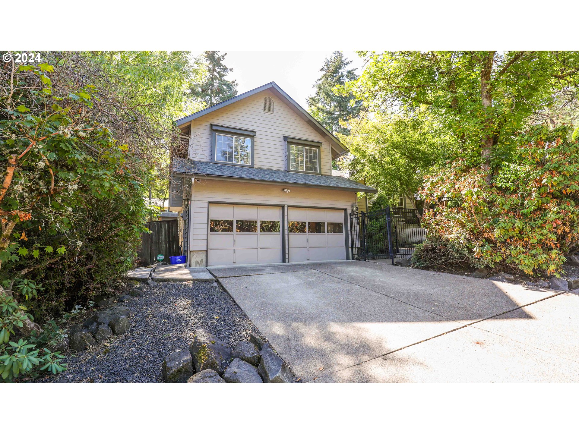 Photo of 3794 WILSHIRE LN Eugene OR 97405