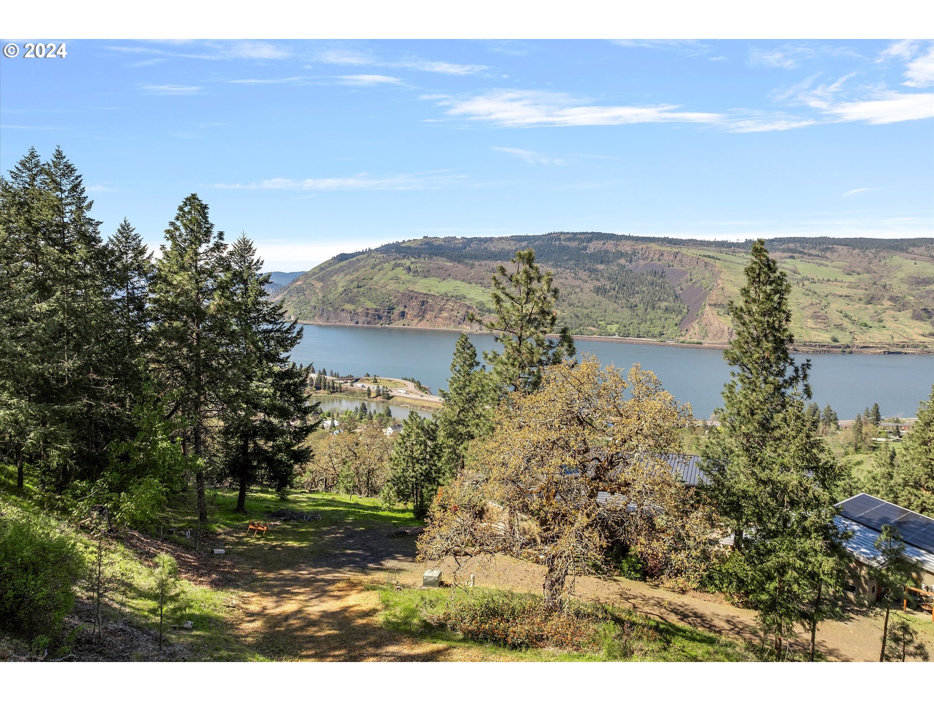 Photo of 331 Ponderosa PL Mosier OR 97040