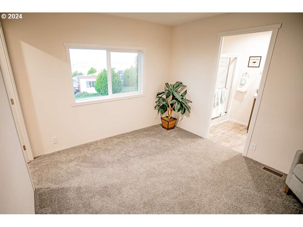 2801 SW Houtama RD UNIT 45, Pendleton, OR, 97801