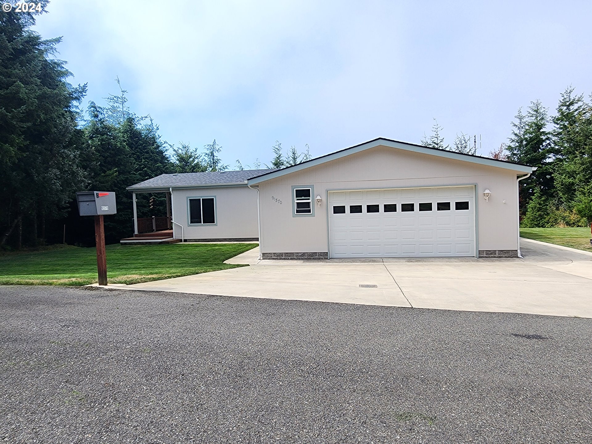 Photo of 91570 GRINNELL LN Coos Bay OR 97420