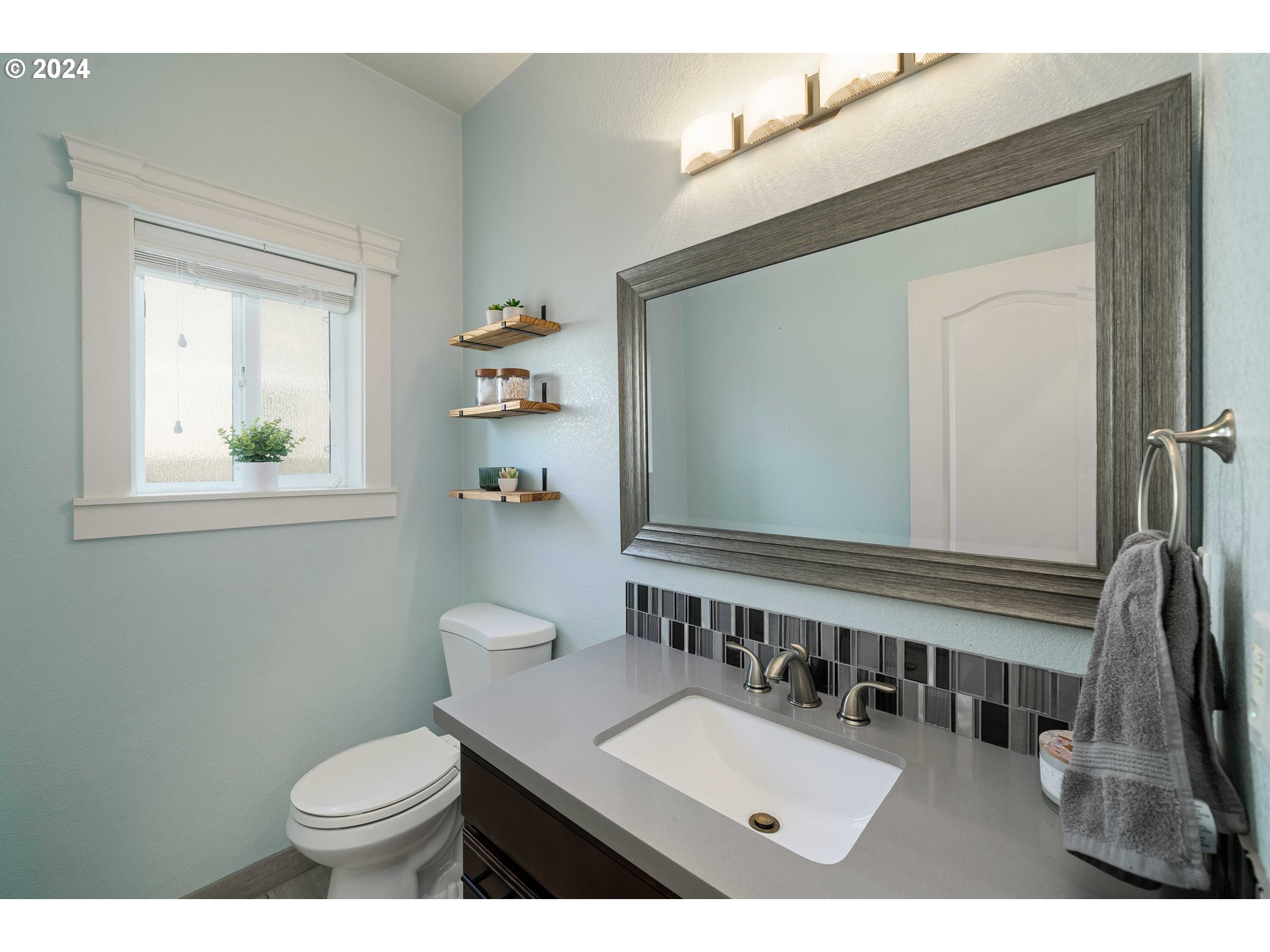 Photo #6: 24511601 Listing 