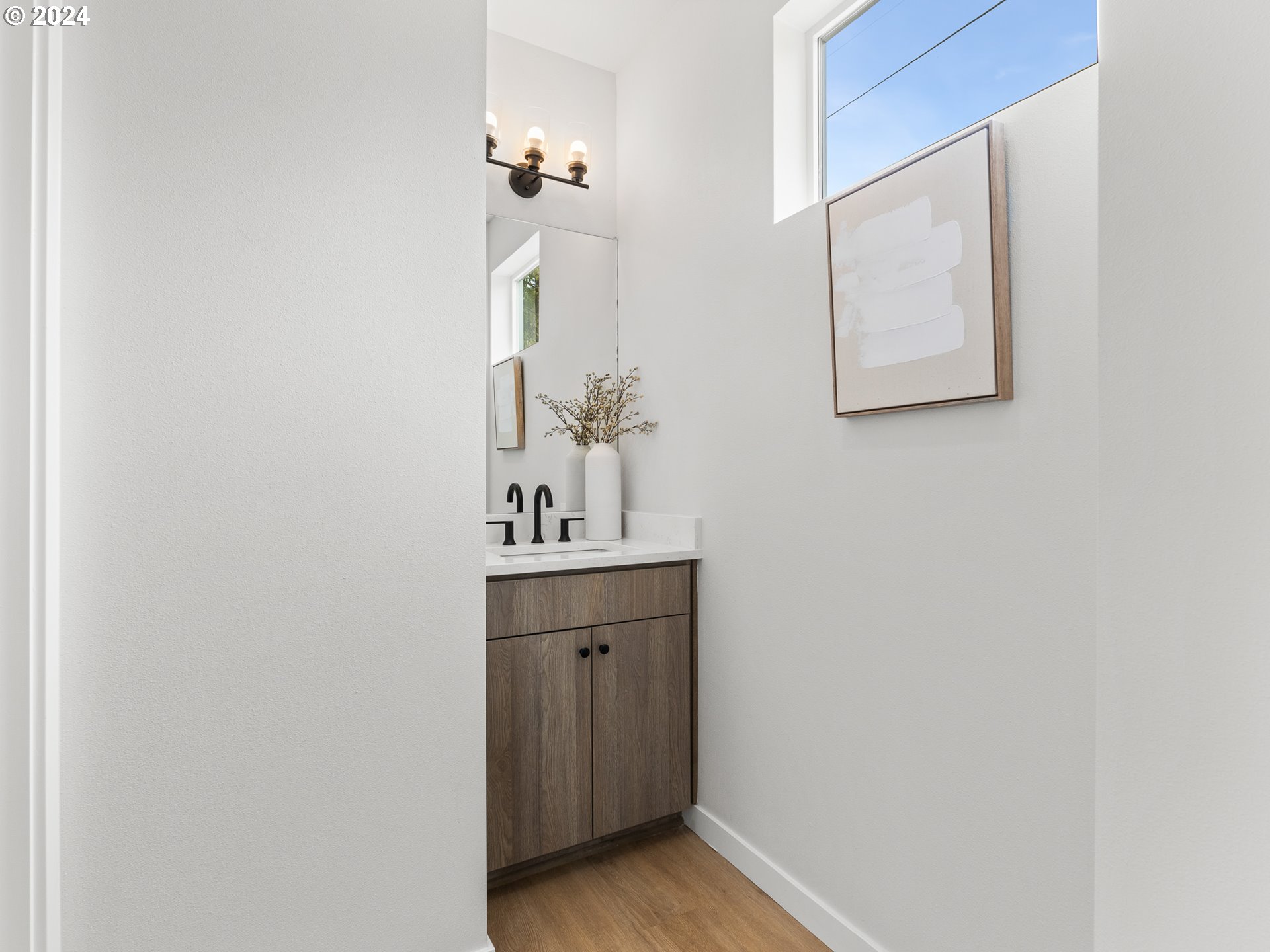 6917 N Bank ST, Portland, OR, 97203