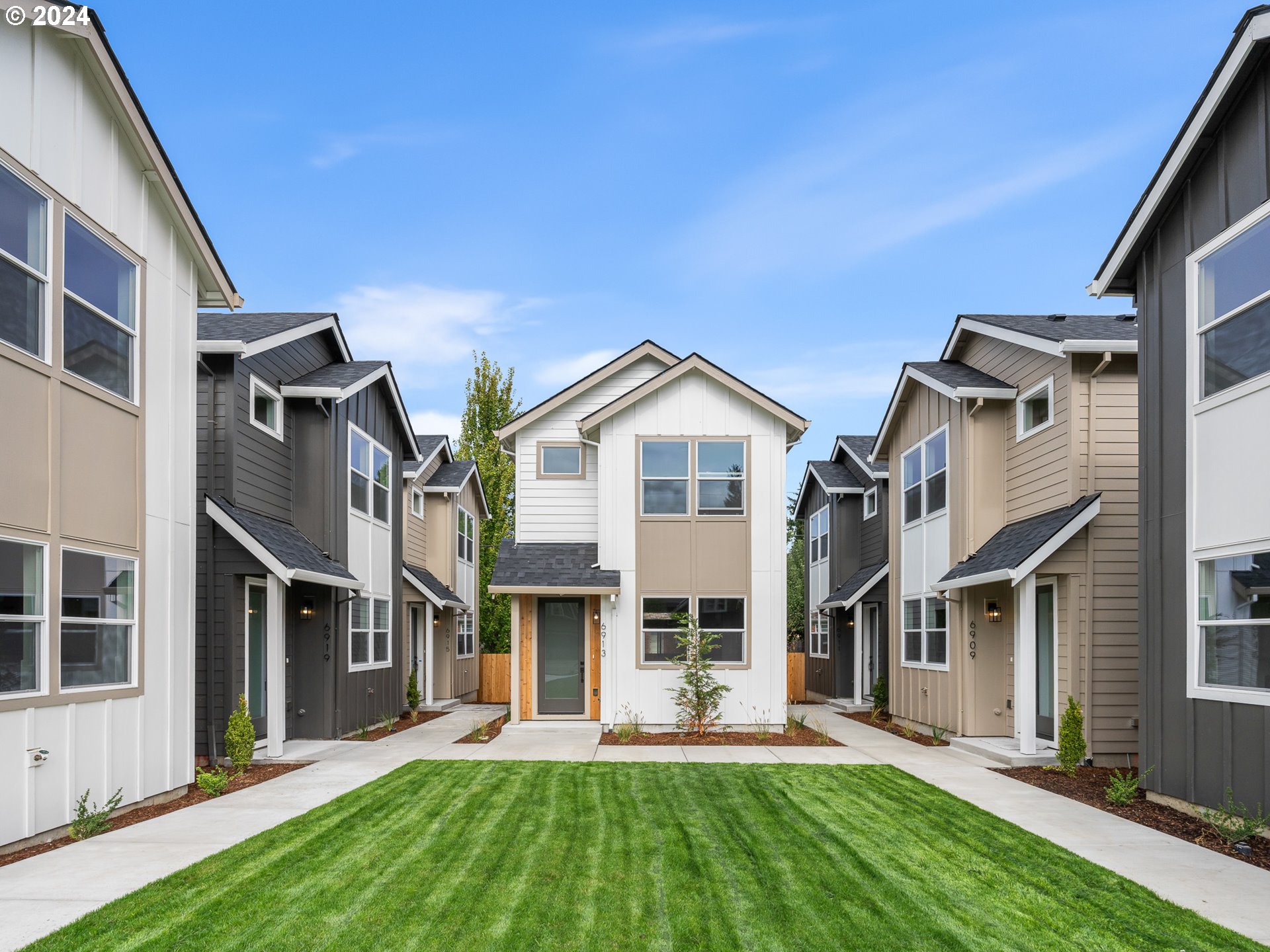 6917 N Bank ST, Portland, OR, 97203