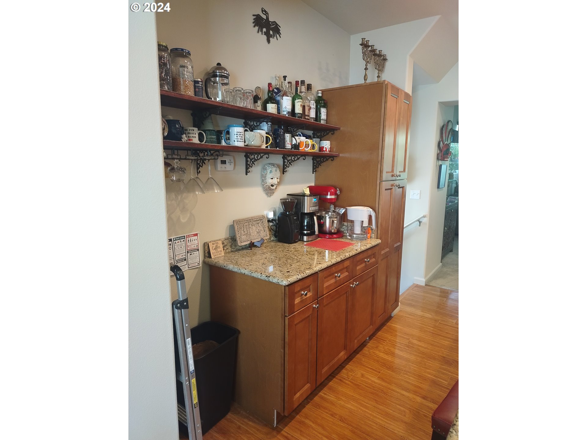 Photo #2: 24514643 Listing 