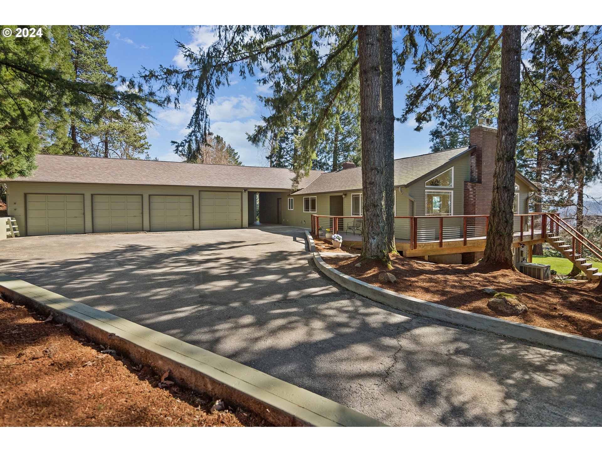 11338 SE VALLEY VIEW TER, Happy Valley, OR 
