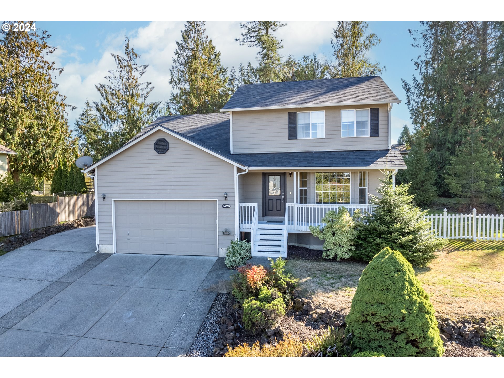 Photo of 1428 BEHSHEL HEIGHTS RD Kelso WA 98626