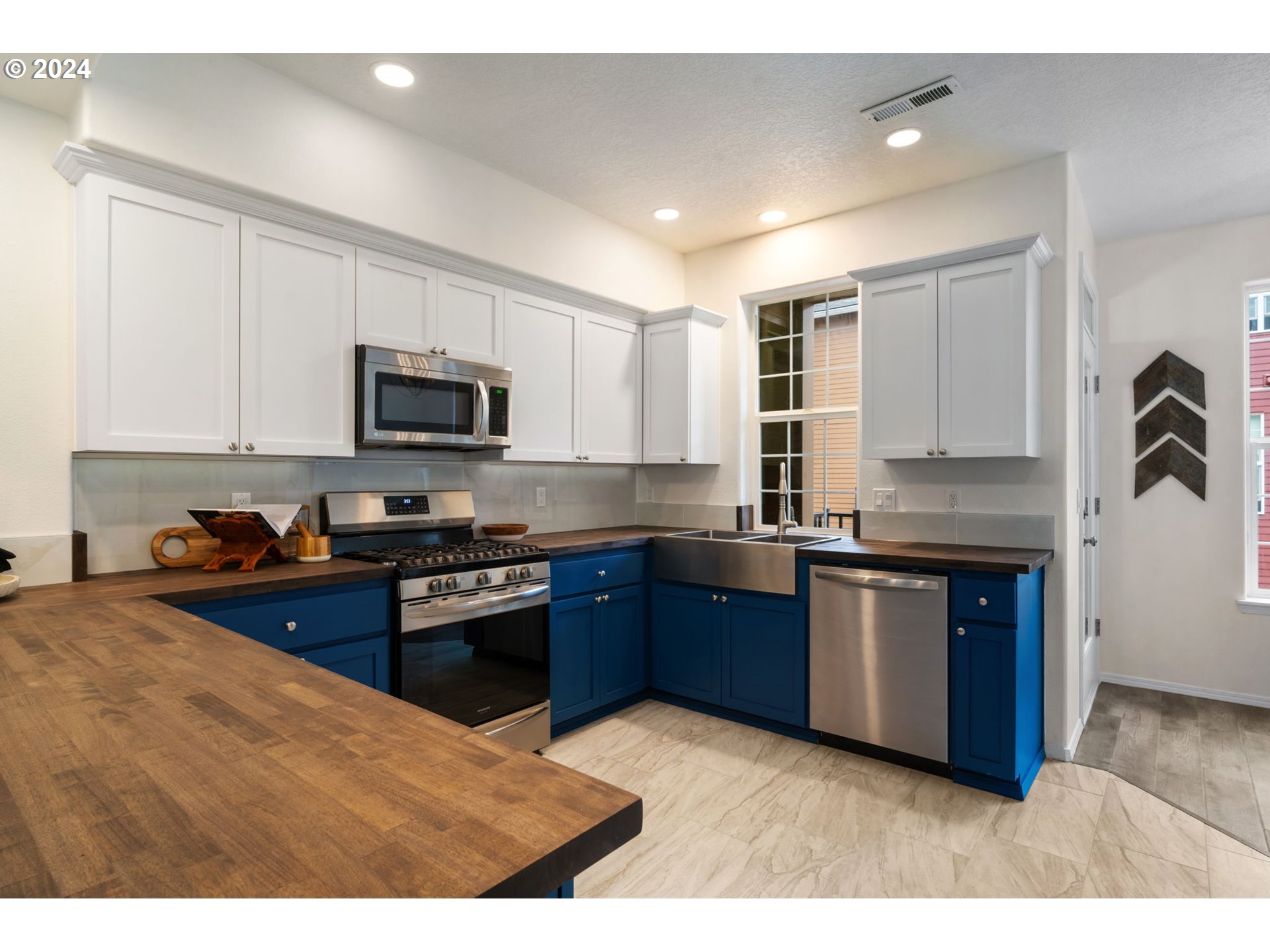 6007 NE MAIDSTONE ST, Hillsboro, OR, 97124