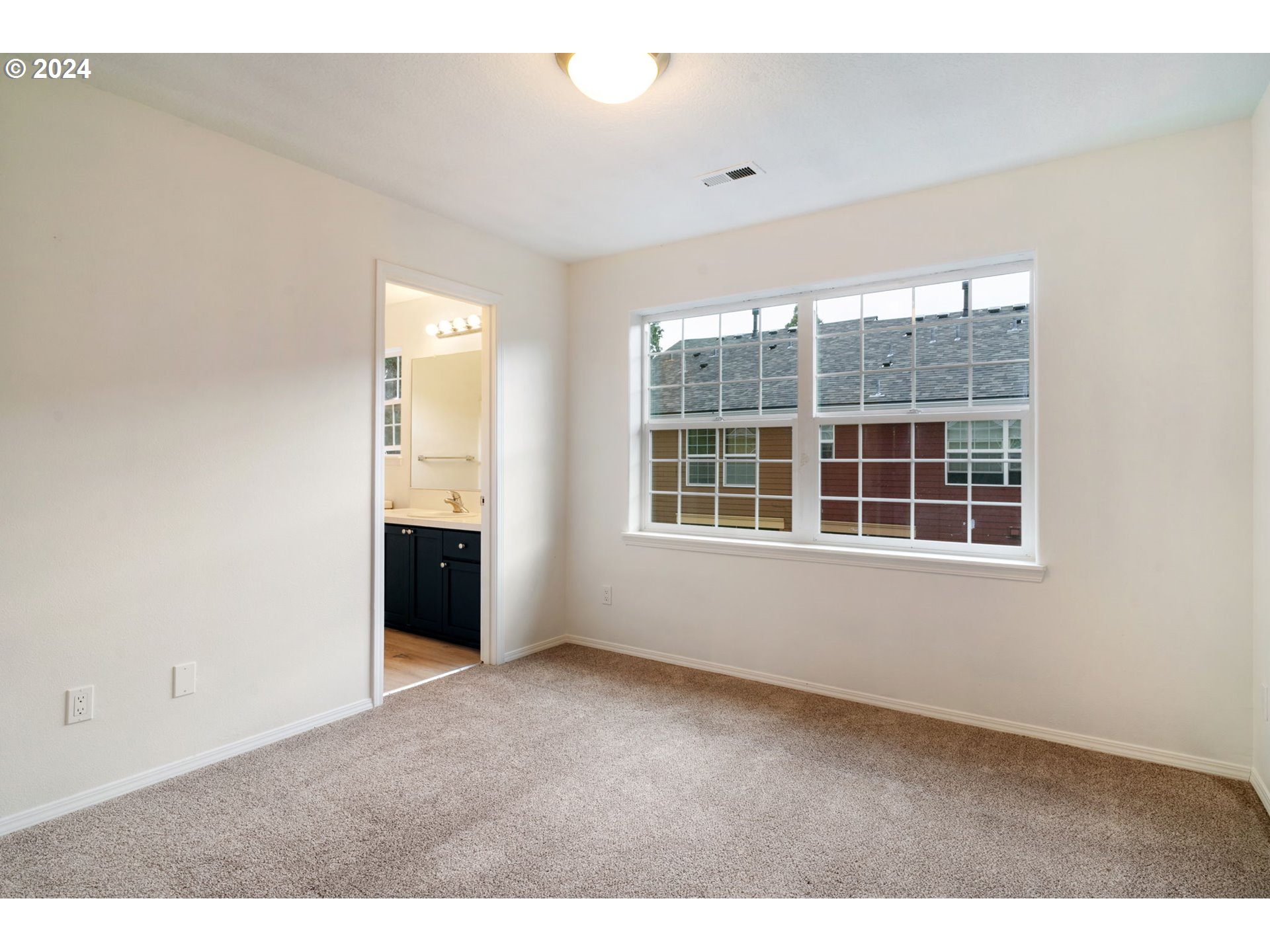 6007 NE MAIDSTONE ST, Hillsboro, OR, 97124