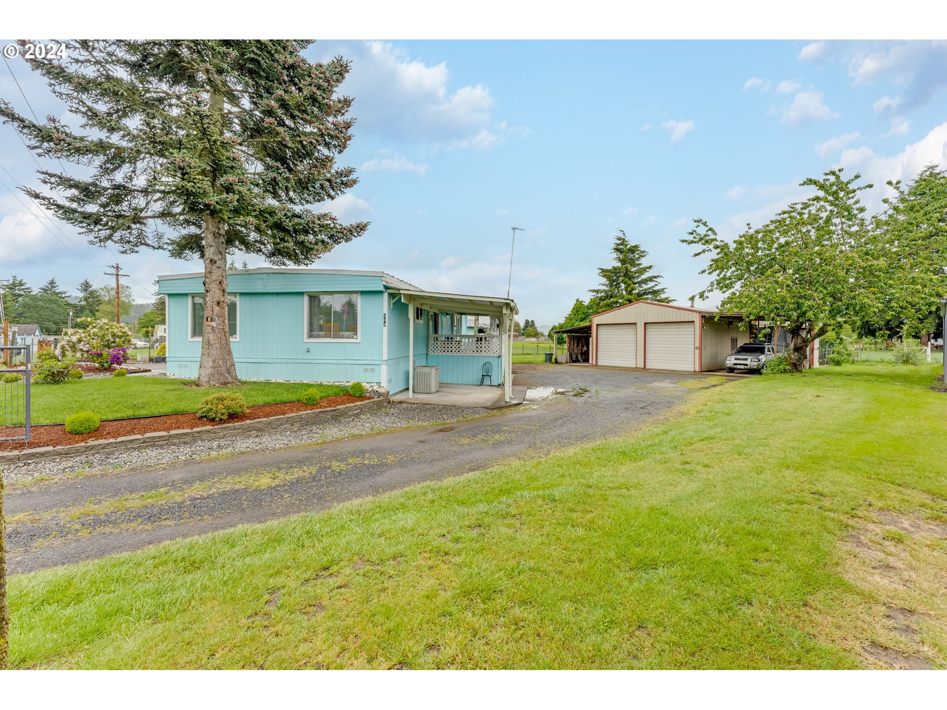 Photo of 308 HAWTHORNE ST Kelso WA 98626