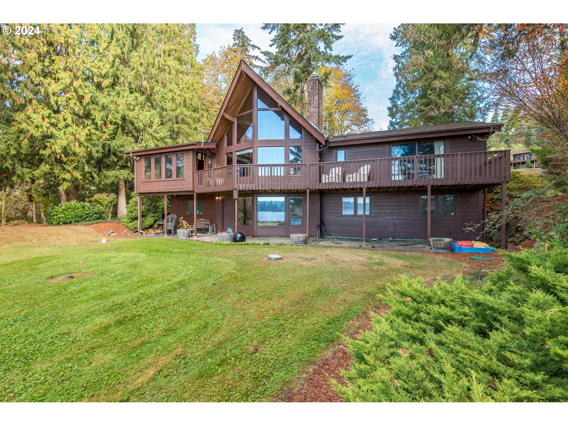 Photo of 127 LAKEVIEW DR Silver Lake WA 98645