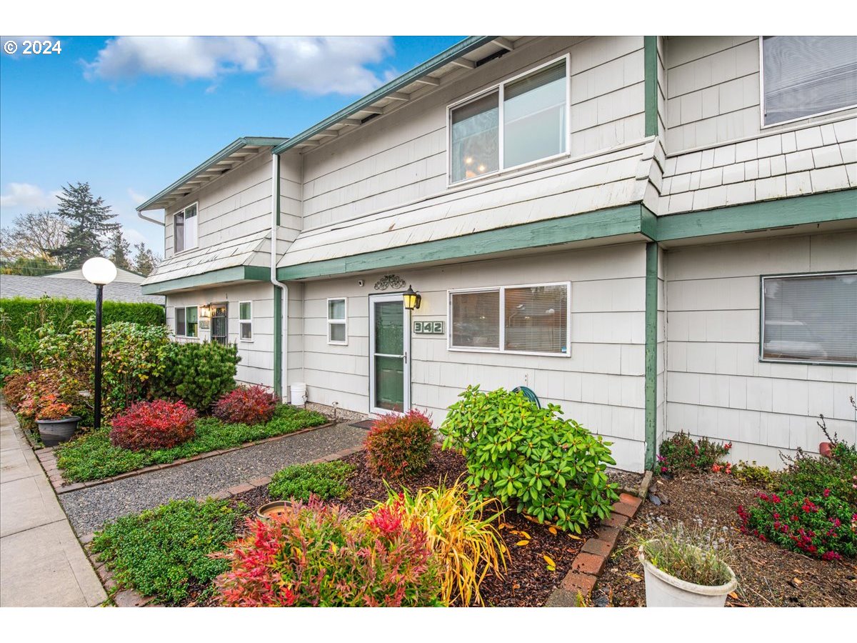 342 NE 103rd St, Vancouver, WA 98685