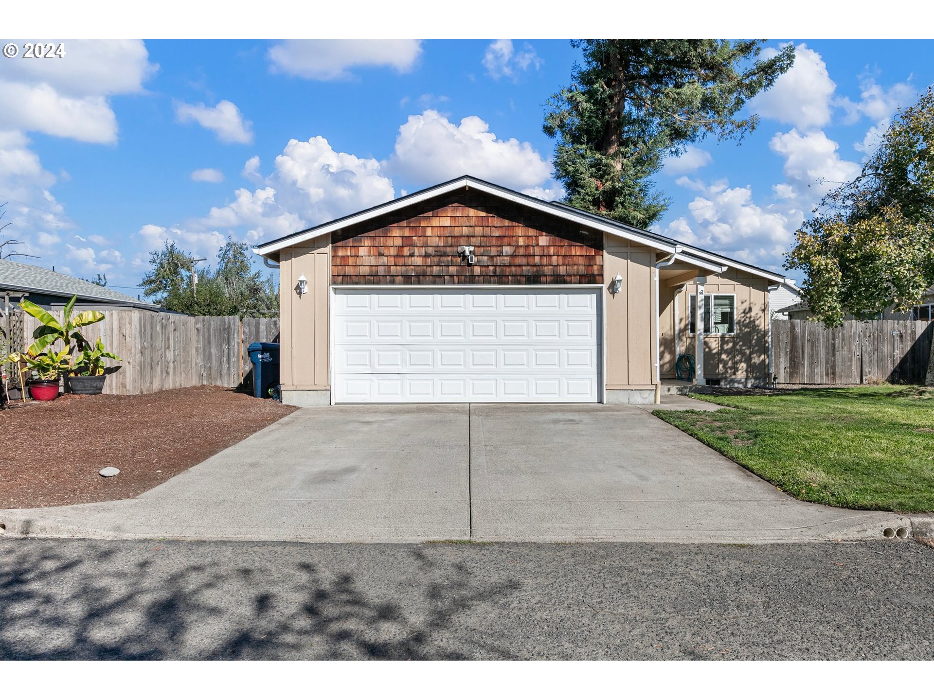 Photo of 356 20TH ST Springfield OR 97477