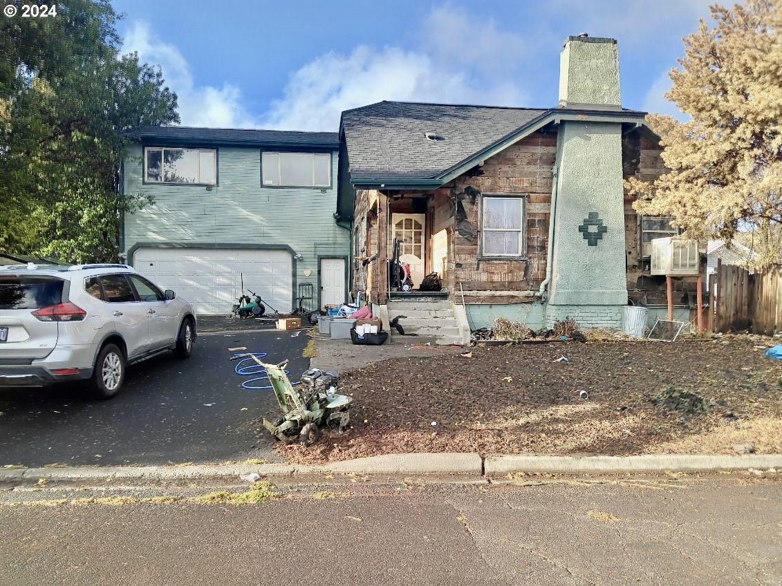 Photo of 939 ALAMEDA AVE Klamath Falls OR 97601