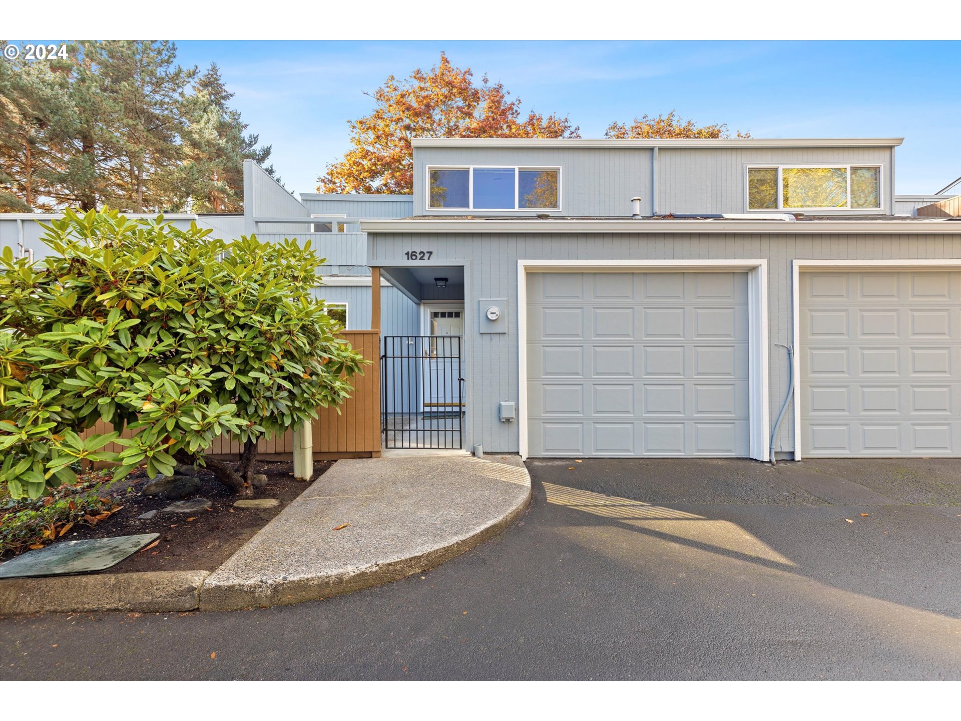 Photo of 1627 EASTBROOK CT Beaverton OR 97006