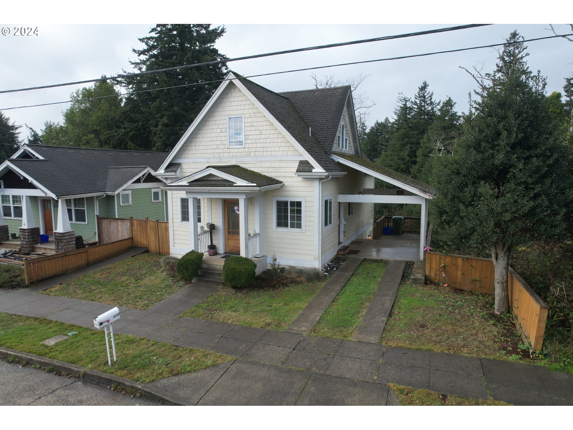 Photo of 2728 SHERMAN AVE North Bend OR 97459