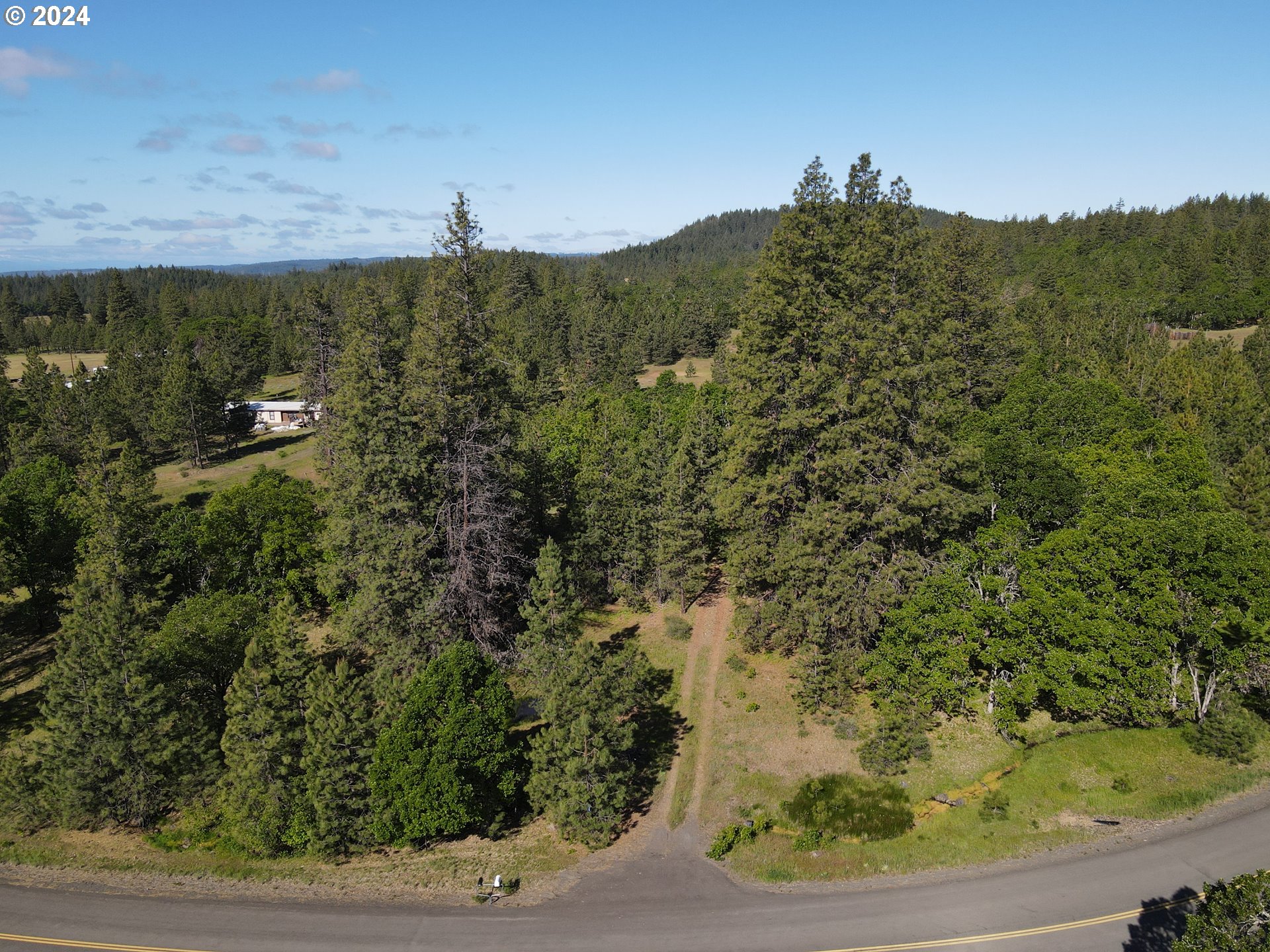 Photo of WAHKIACUS HEIGHTS RD Klickitat WA 98628