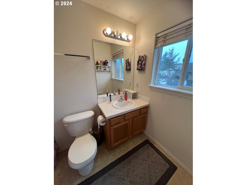 More Details about MLS # 24541462 : 19153 SE YAMHILL ST 22
