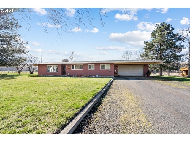 54884 Day RD, Milton-Freewater, OR 