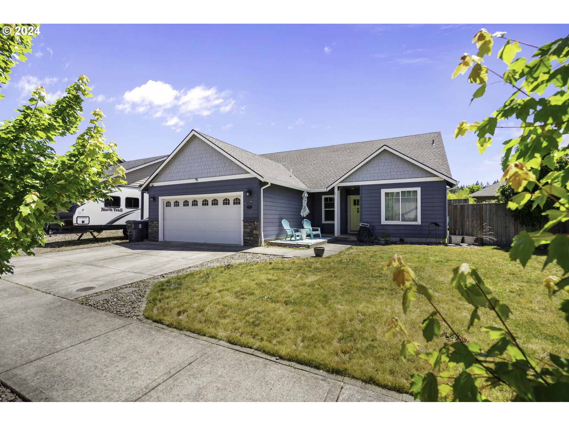 Photo of 1438 MEADOW AVE Silverton OR 97381