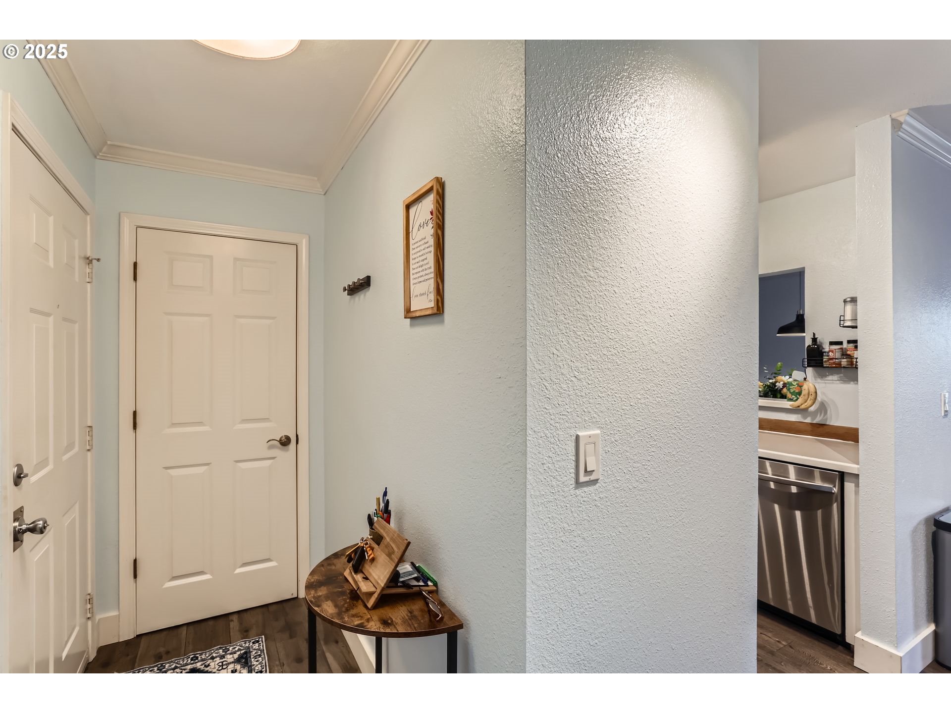 Photo #4: 245507934 Listing 