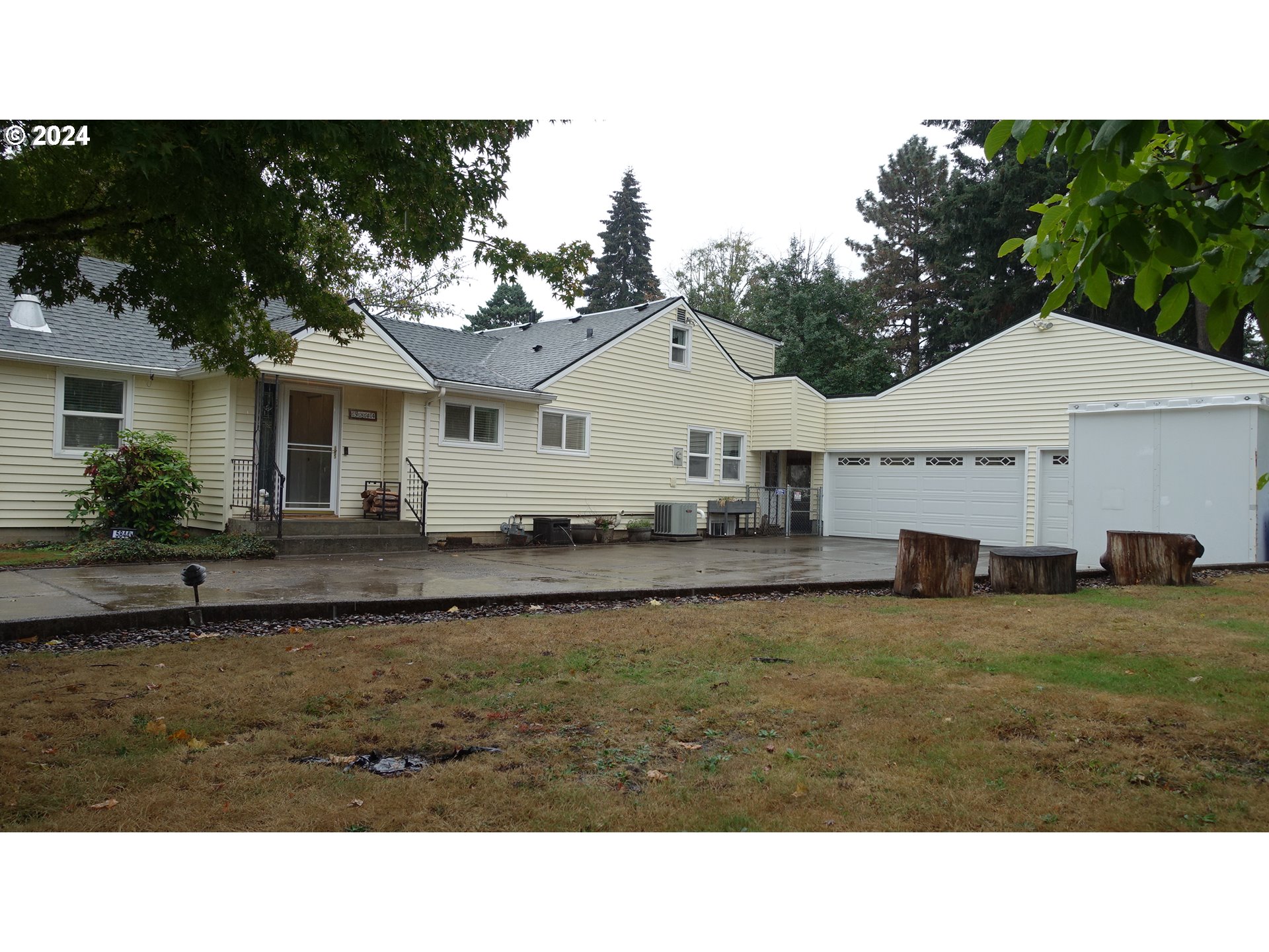 Photo of 5844 HARRISON ST Milwaukie OR 97222