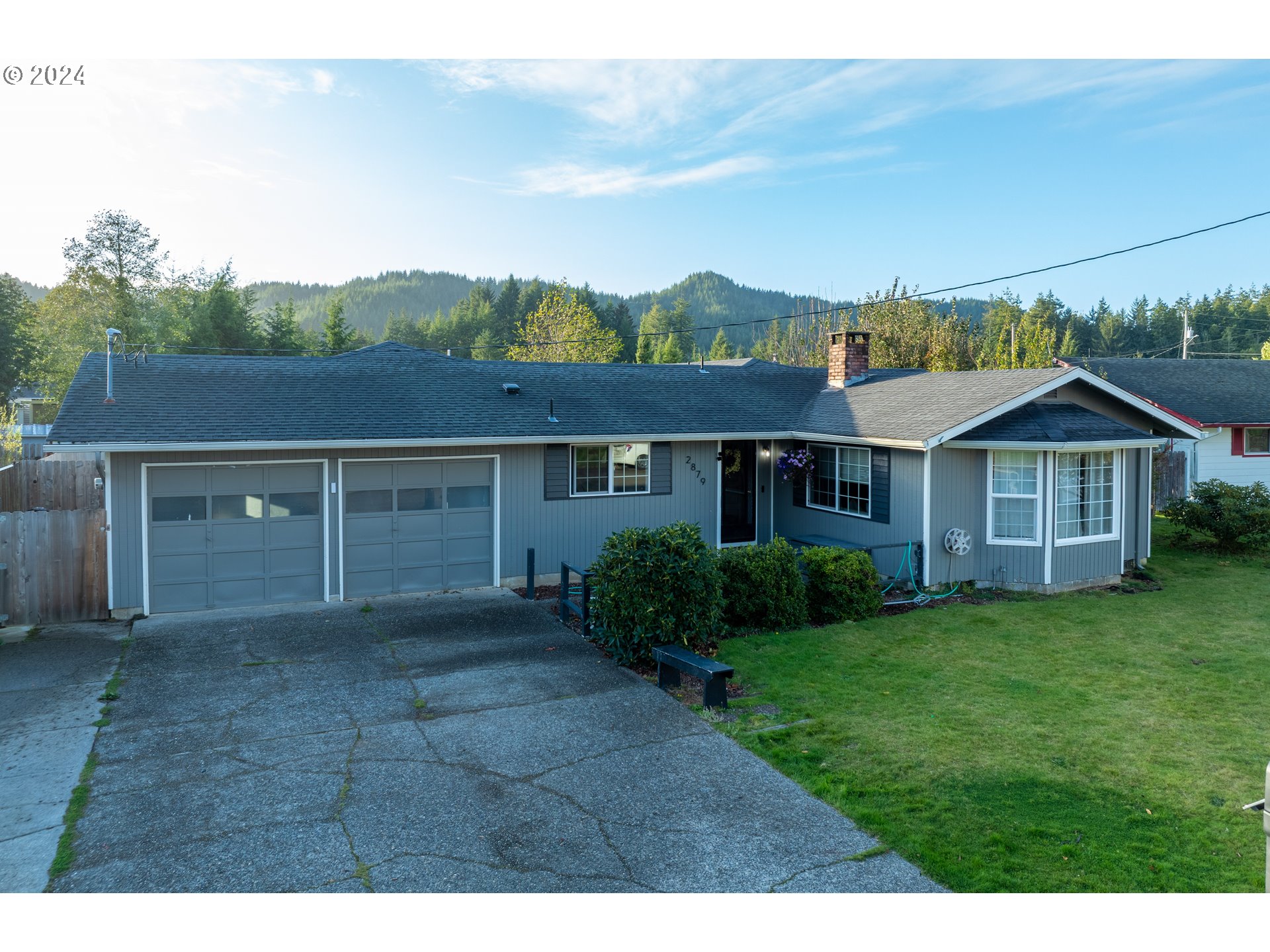 Photo of 2879 COUNTRY CLUB DR Reedsport OR 97467