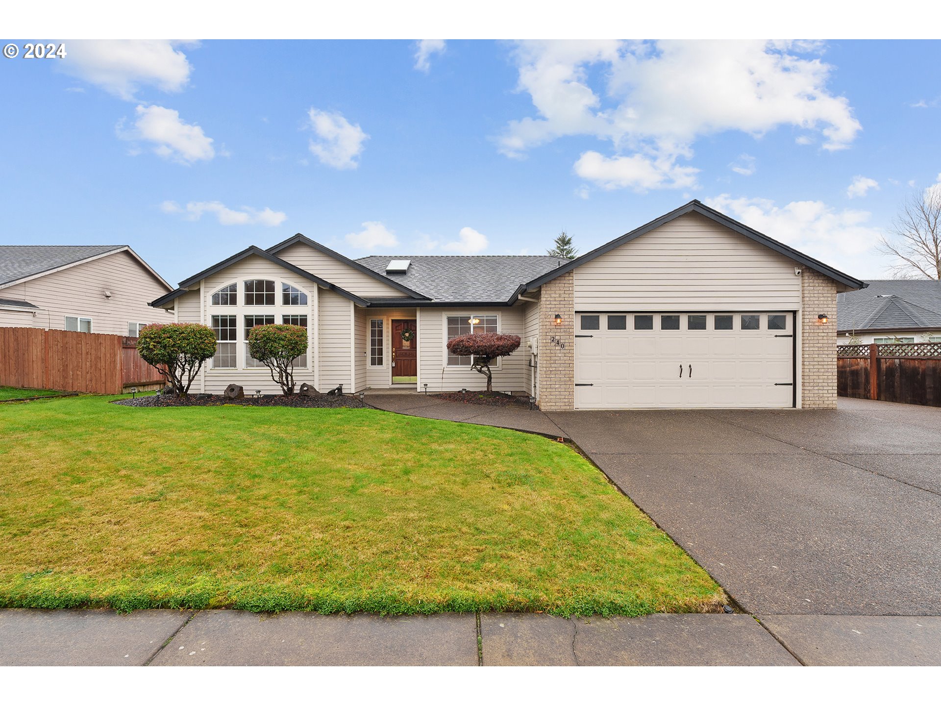 Photo of 240 THUNDERBIRD ST Molalla OR 97038