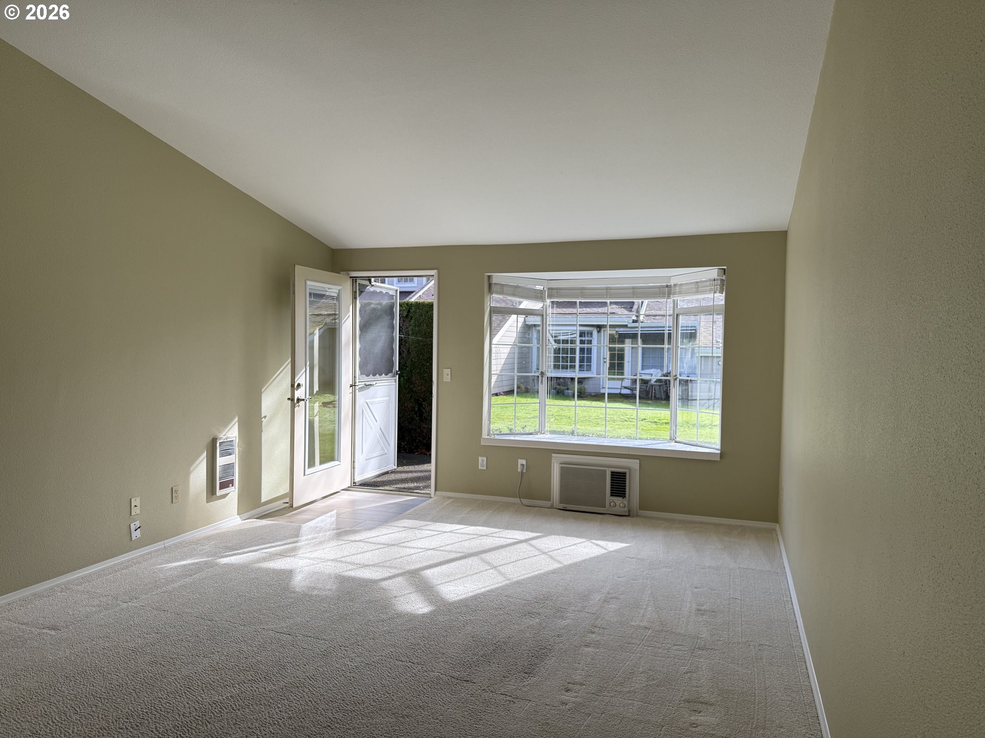 Photo #10: 245581265 Listing: Photo #10