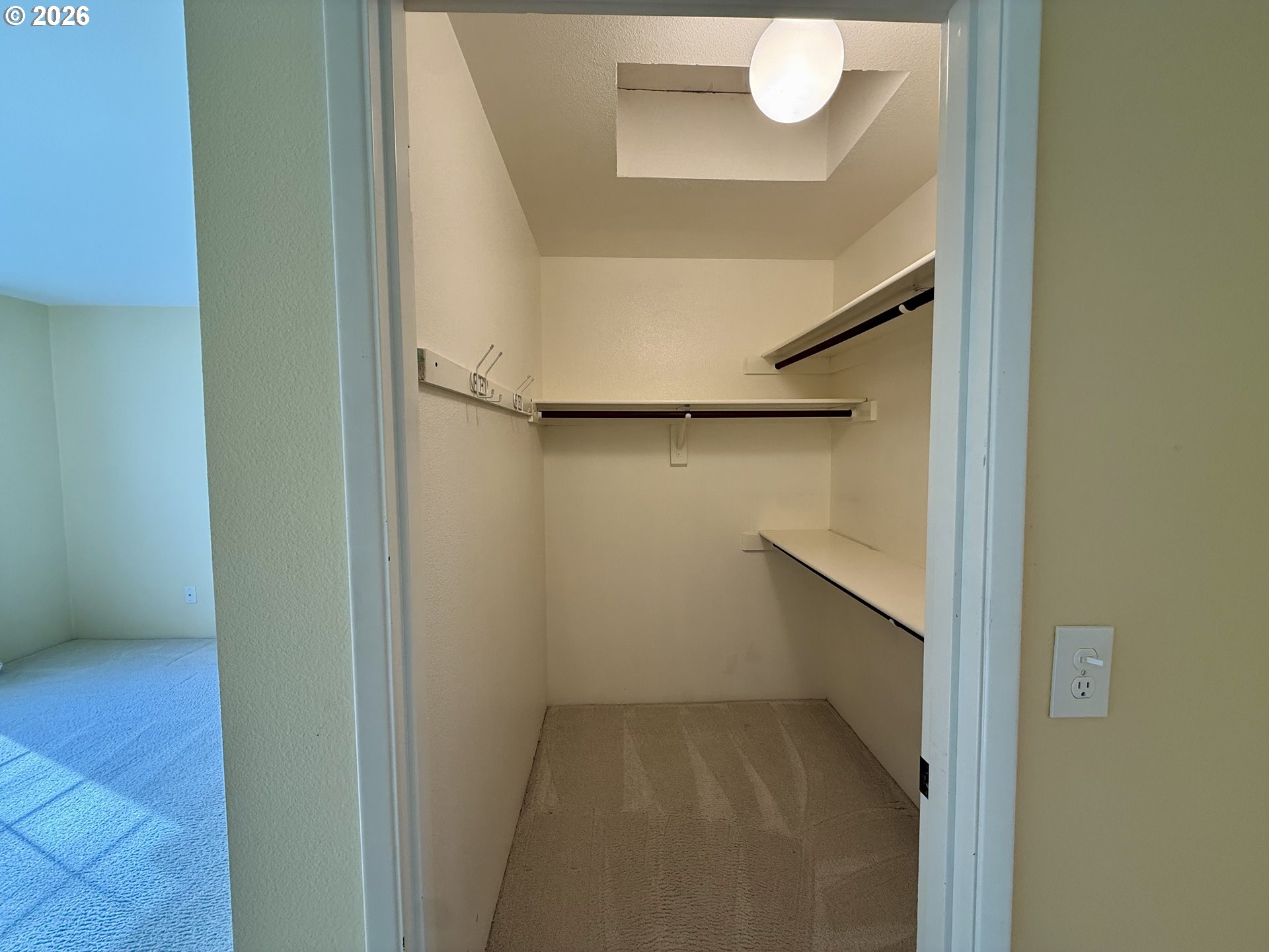 Photo #20: 245581265 Listing: Photo #20