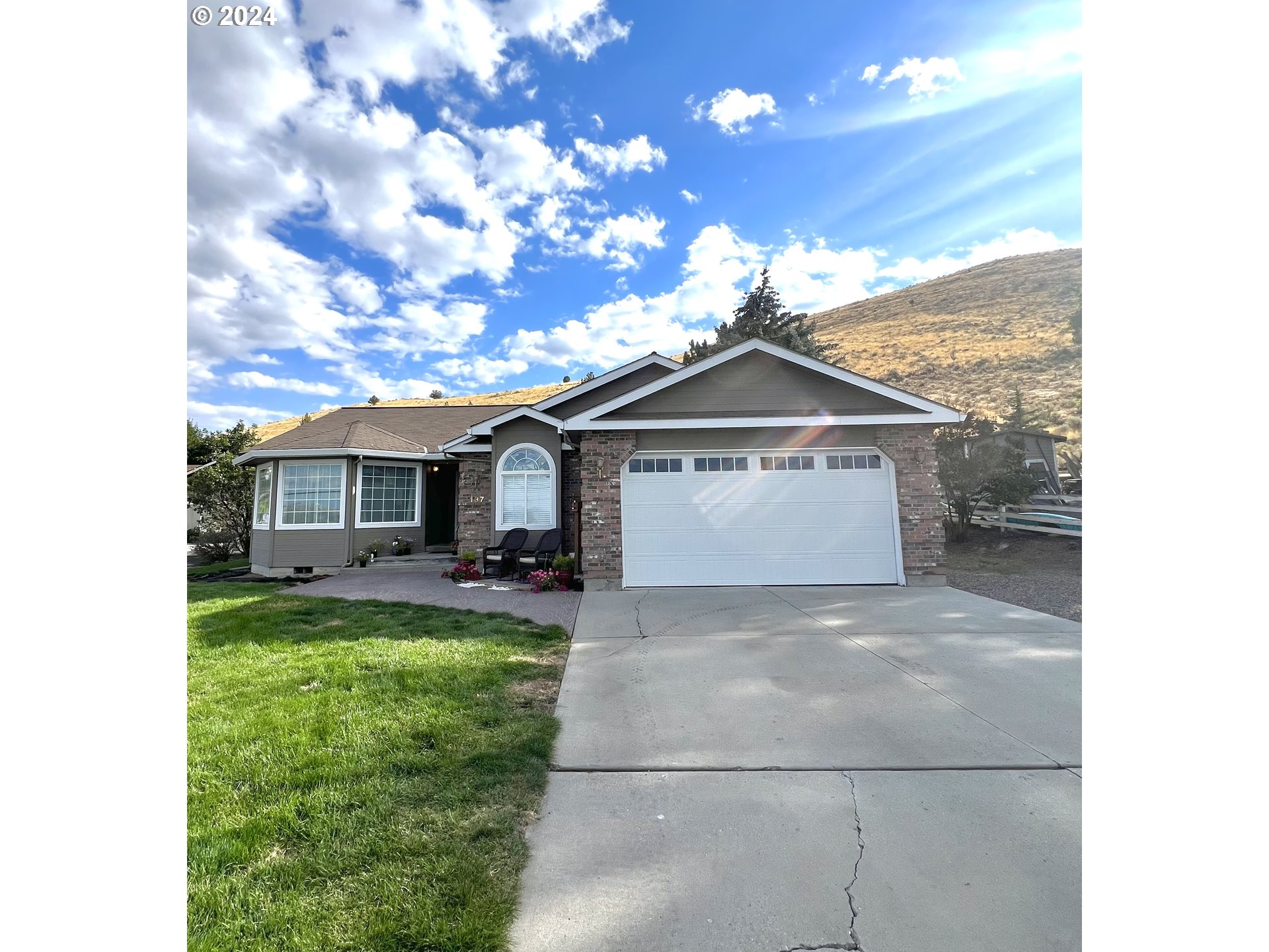 Photo of 137 Foothill DR Baker City OR 97814