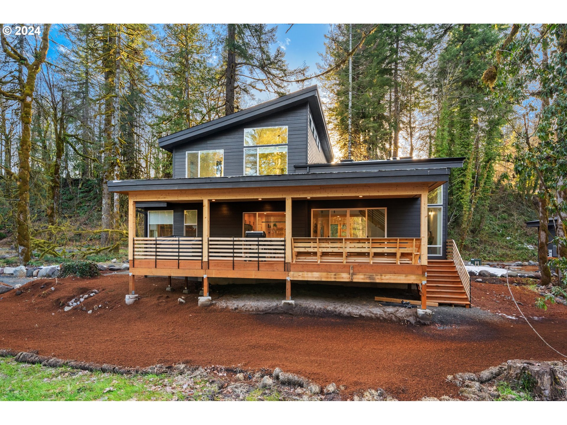 64315 E BRIGHTWOOD LOOP RD, Brightwood, OR 