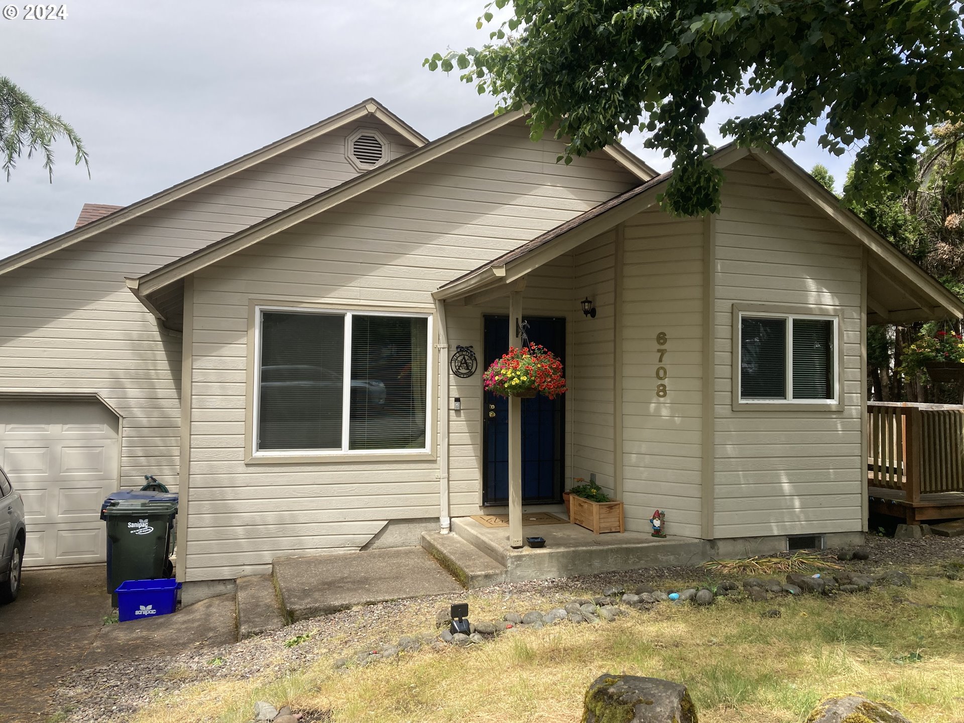 Well-maintained and managed Thurston neighborhood duplex. Both units have attached garages for storage or parking. Excellent tenants in both units and both units have been well-maintained! Close to schools, parks, recreation, transportation and more. This duplex is ready for you to invest in it!