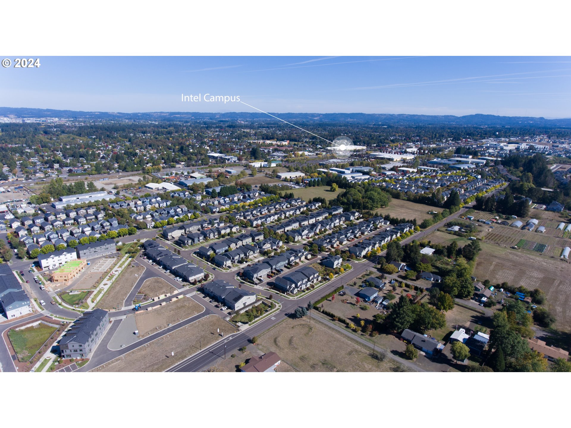 SE Davis RD, Hillsboro, OR, 97123