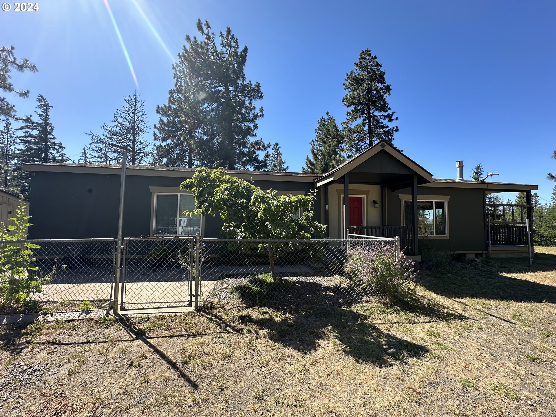 6885 SEVEN MILE HILL RD, MOSIER, OR 97040 Hoag Real Estate