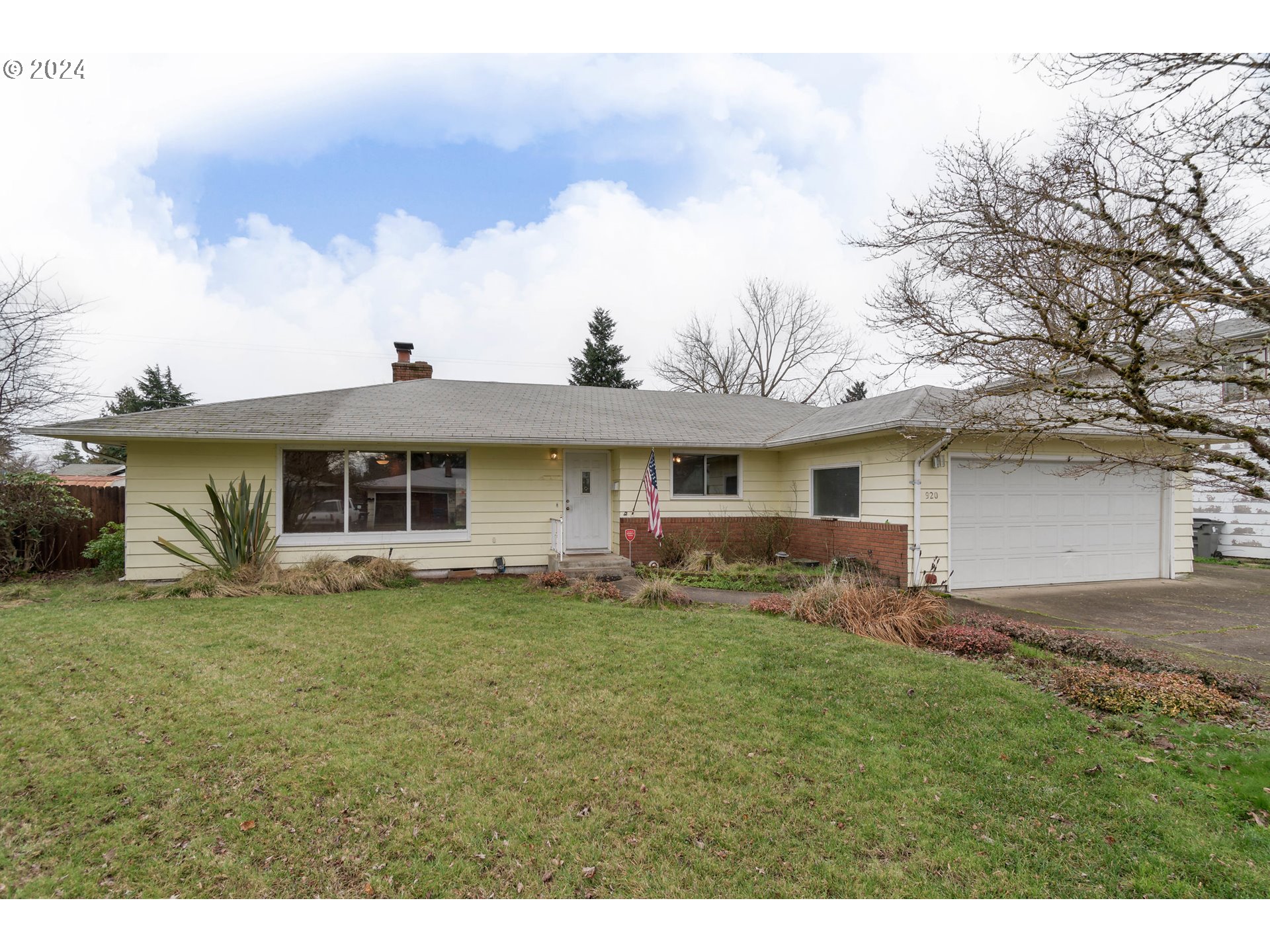 Come see this home! So much much opportunity with this 1564 sq ft 3 bed 2 full bath house. Nice Open floor plan with fireplace. Hardwood floors throughout with tiled kitchen. Covered back patio and backyard water feature. Tool shed and workshop situated in back yard perfect for any hobbyist. RV parking. Washer/dryer included. House is in need of some TLC.