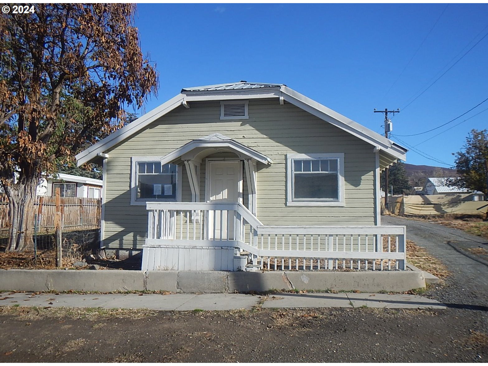 Photo of 340 1ST ST Huntington OR 97907