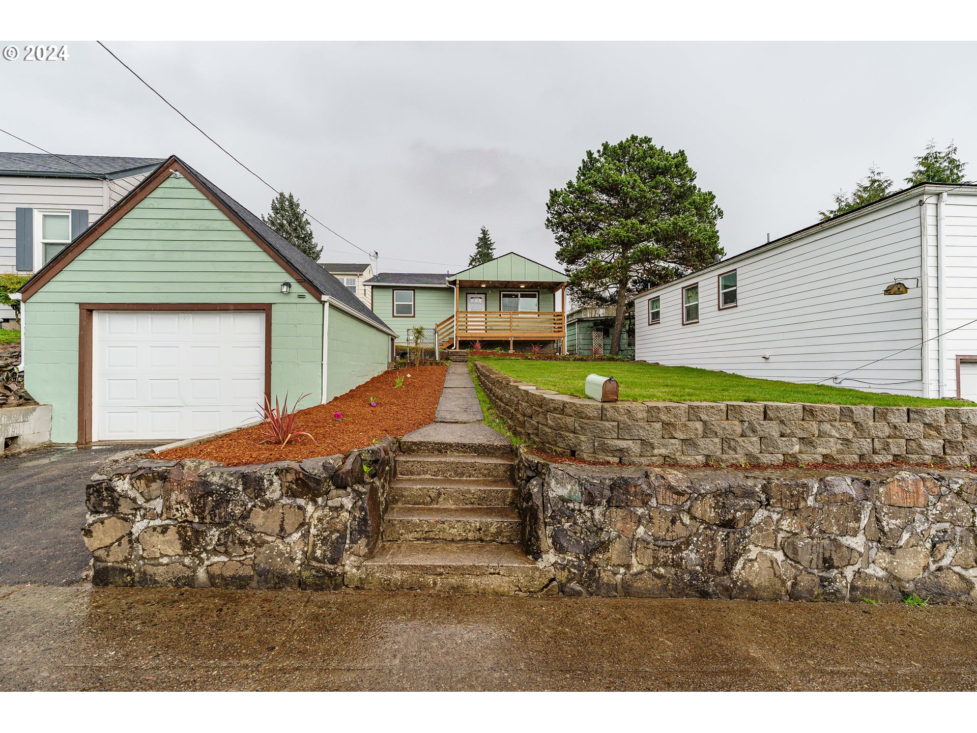 404 N 5TH AVE, Kelso, WA 