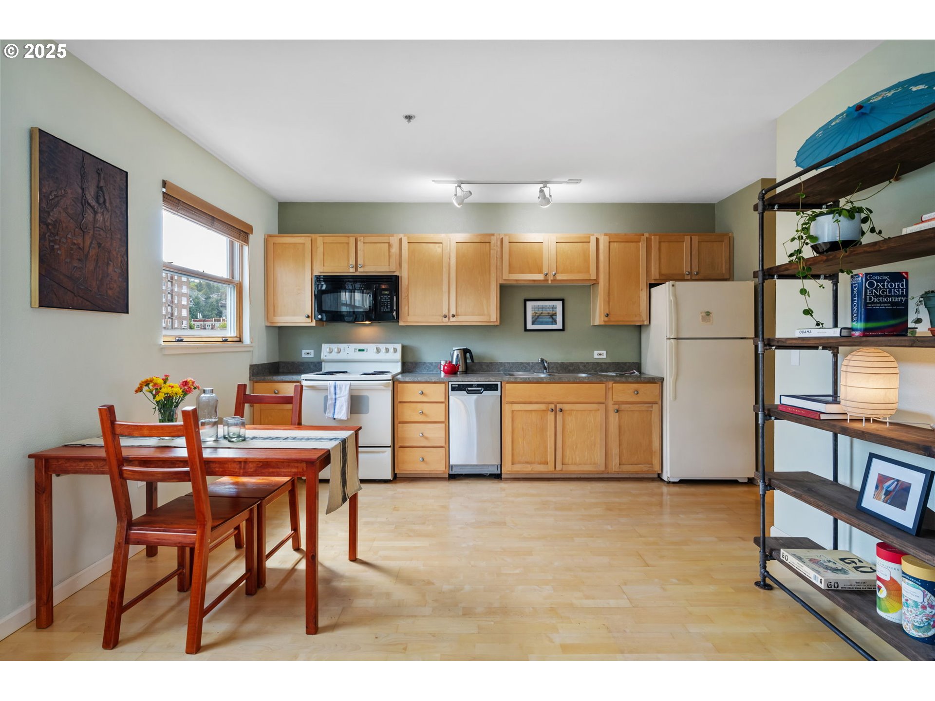 Photo #14: 245941389 Listing: Photo #14