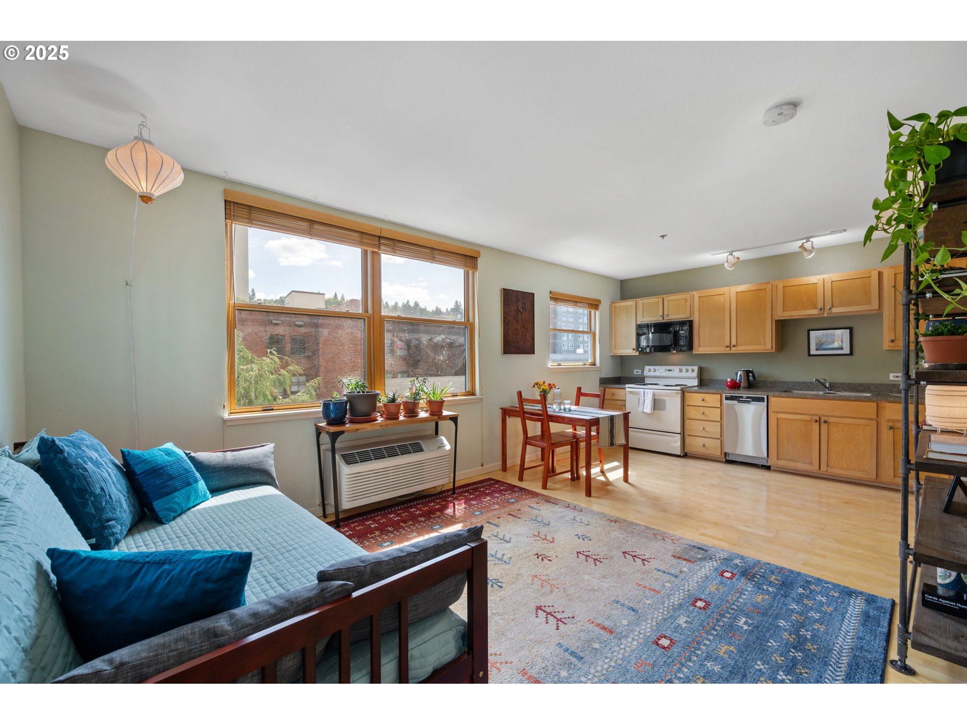 Photo #15: 245941389 Listing: Photo #15